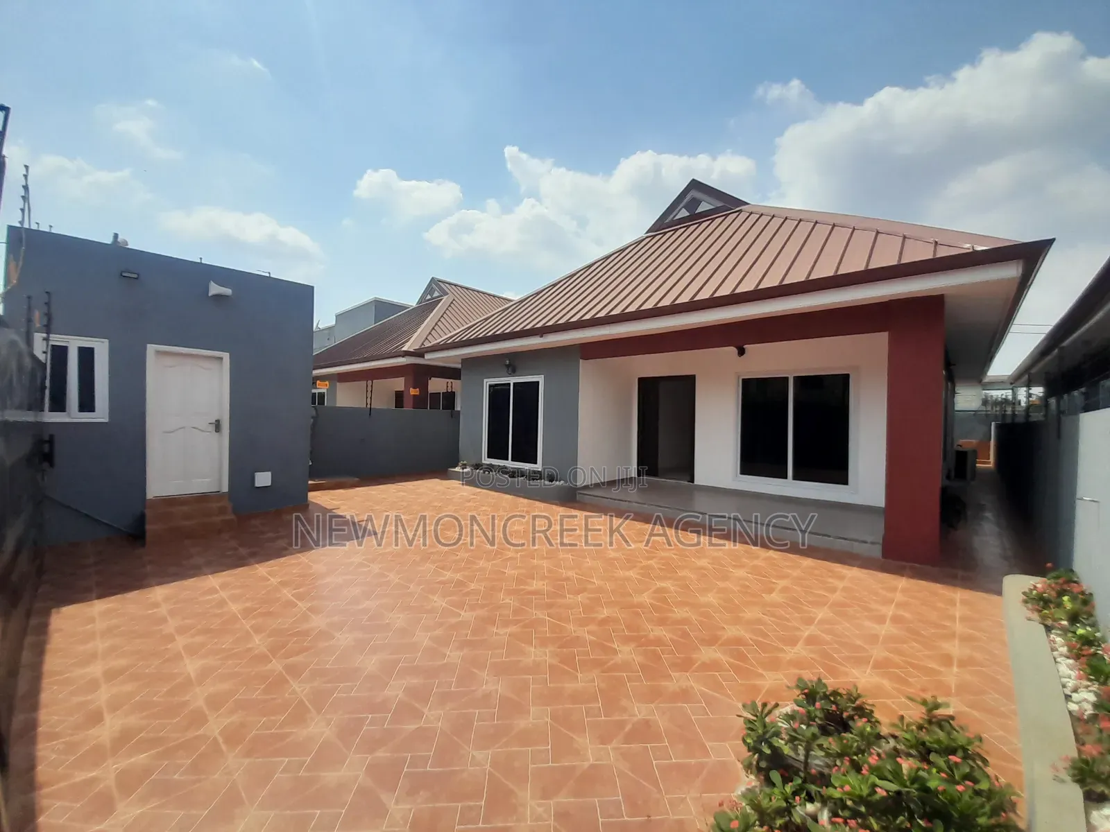3bdrm Bungalow in St.Peters Down, Accra Metropolitan for sale in Accra Metropolitan