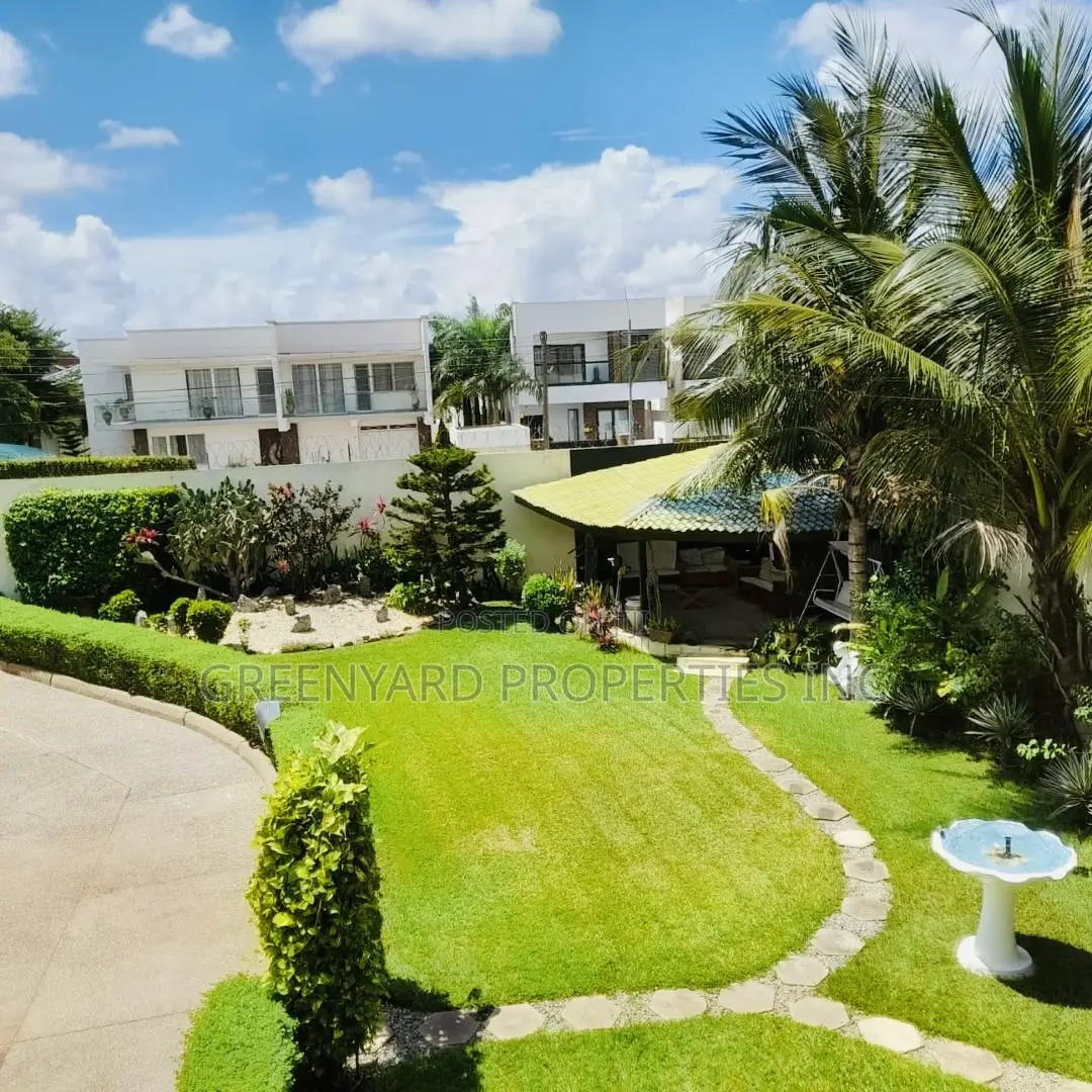 7bdrm Mansion in Adjinganor, East Legon for sale in East Legon