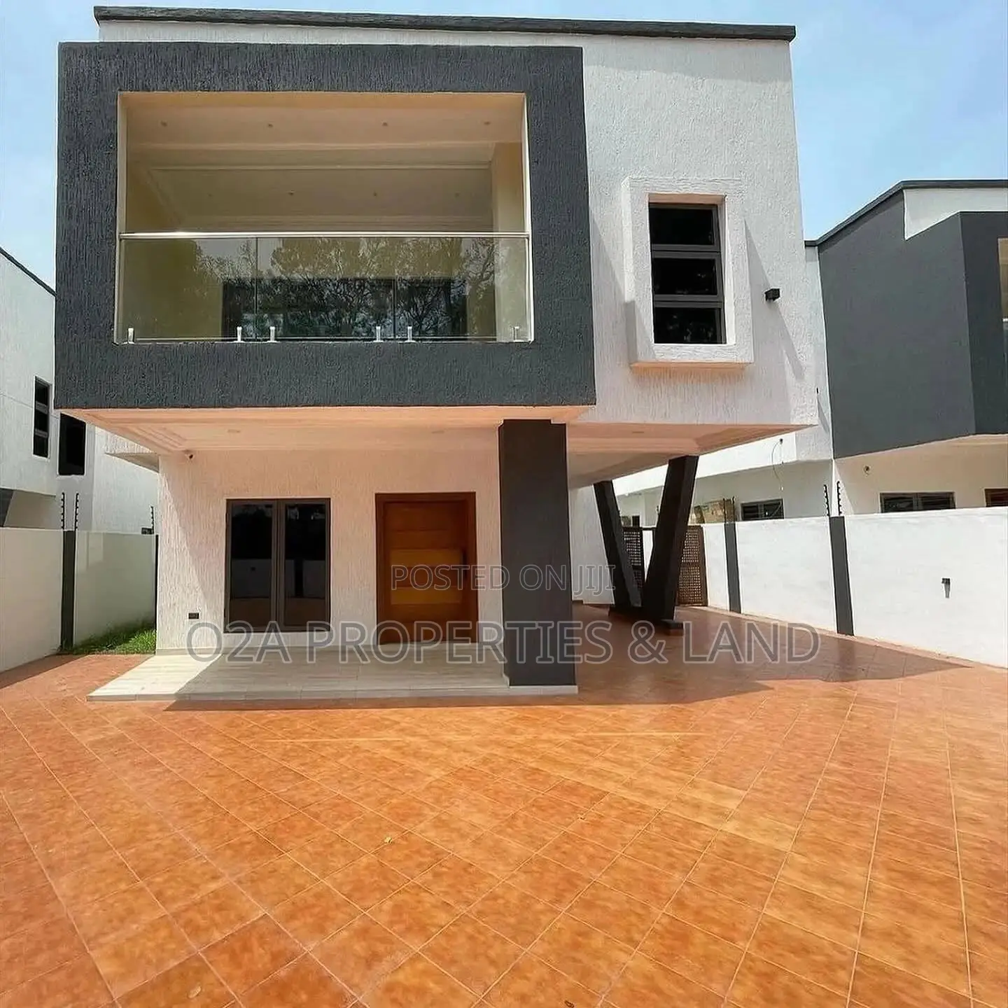 4bdrm House in East Legon, Ability for sale in Ability