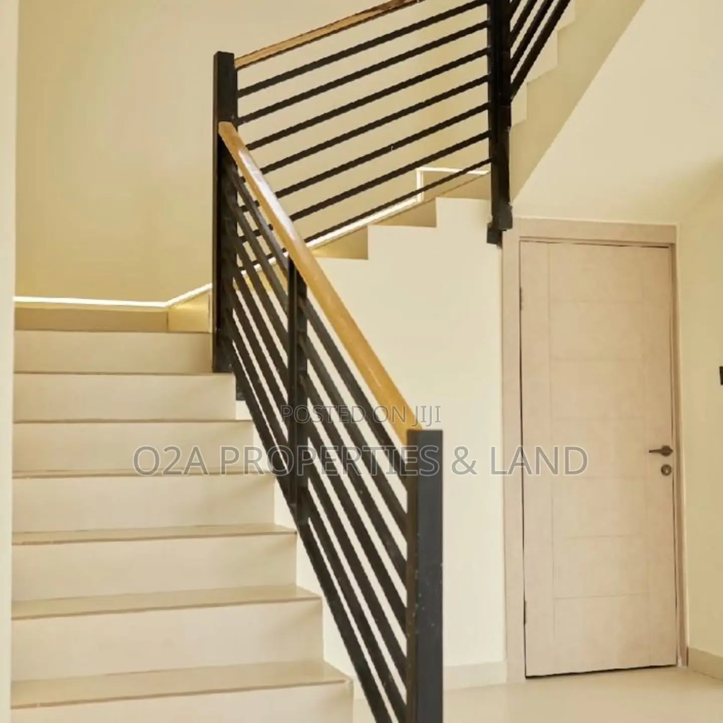 4bdrm House in East Airport for sale in Airport Residential Area