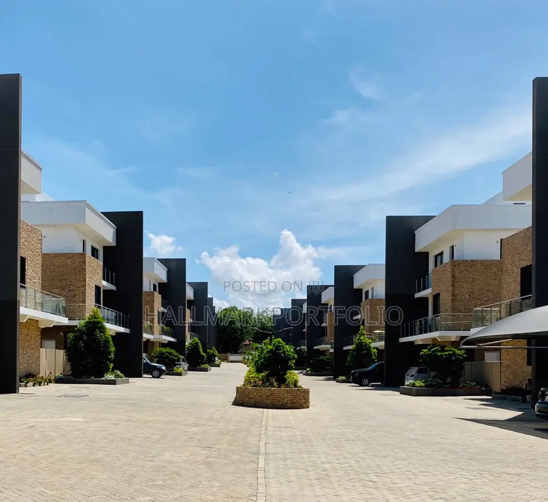 5bdrm Townhouse/Terrace in Ridge for sale in Ridge