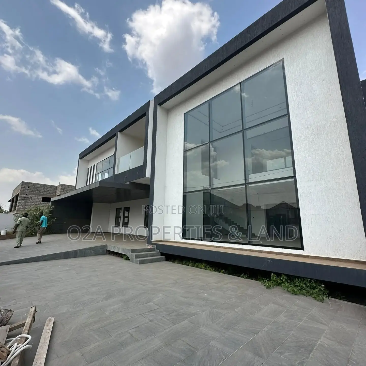 5bdrm House in Lakeside Estate for sale in Lake Side Estate