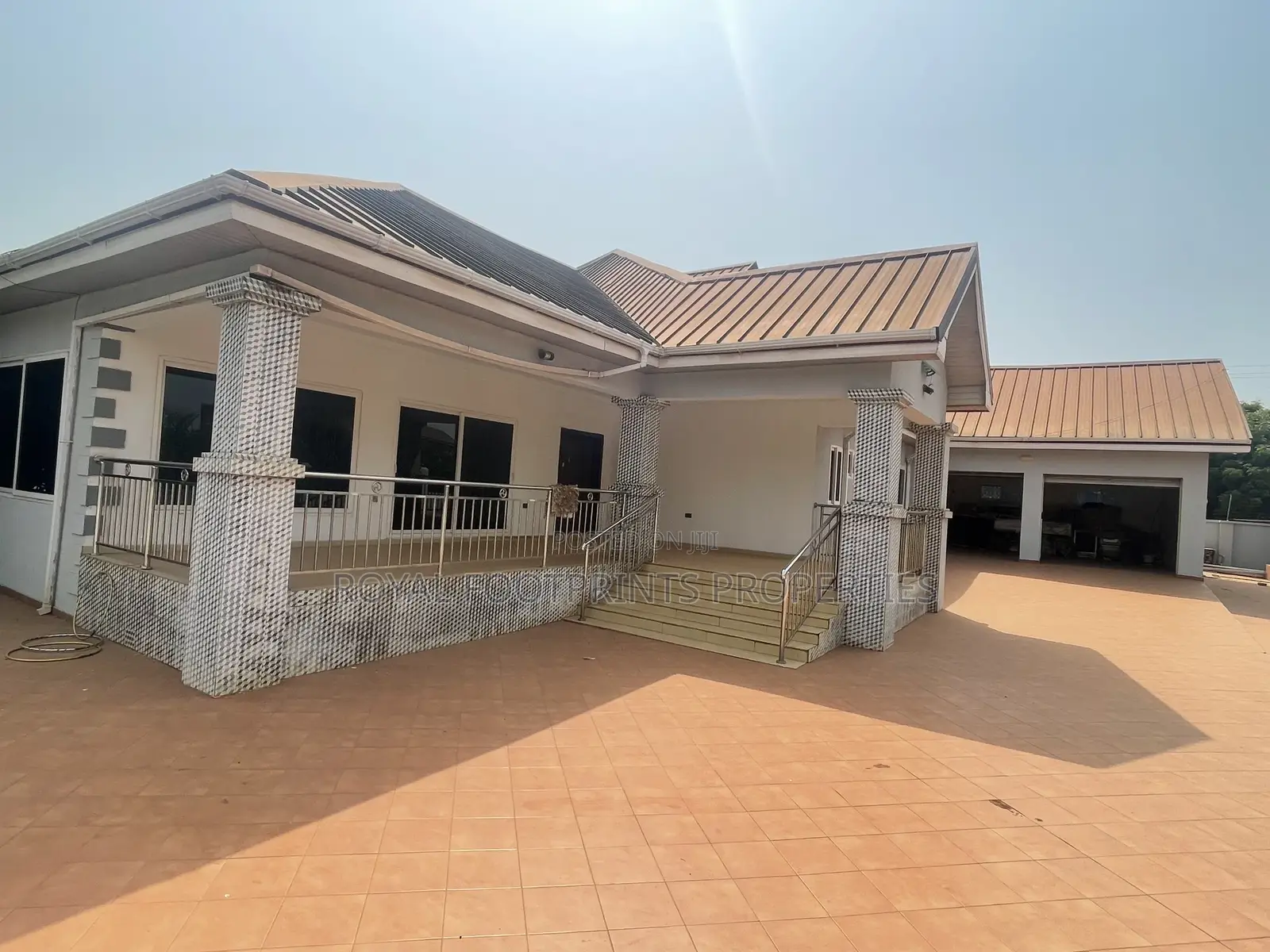5bdrm House in Adenta for rent in Adenta