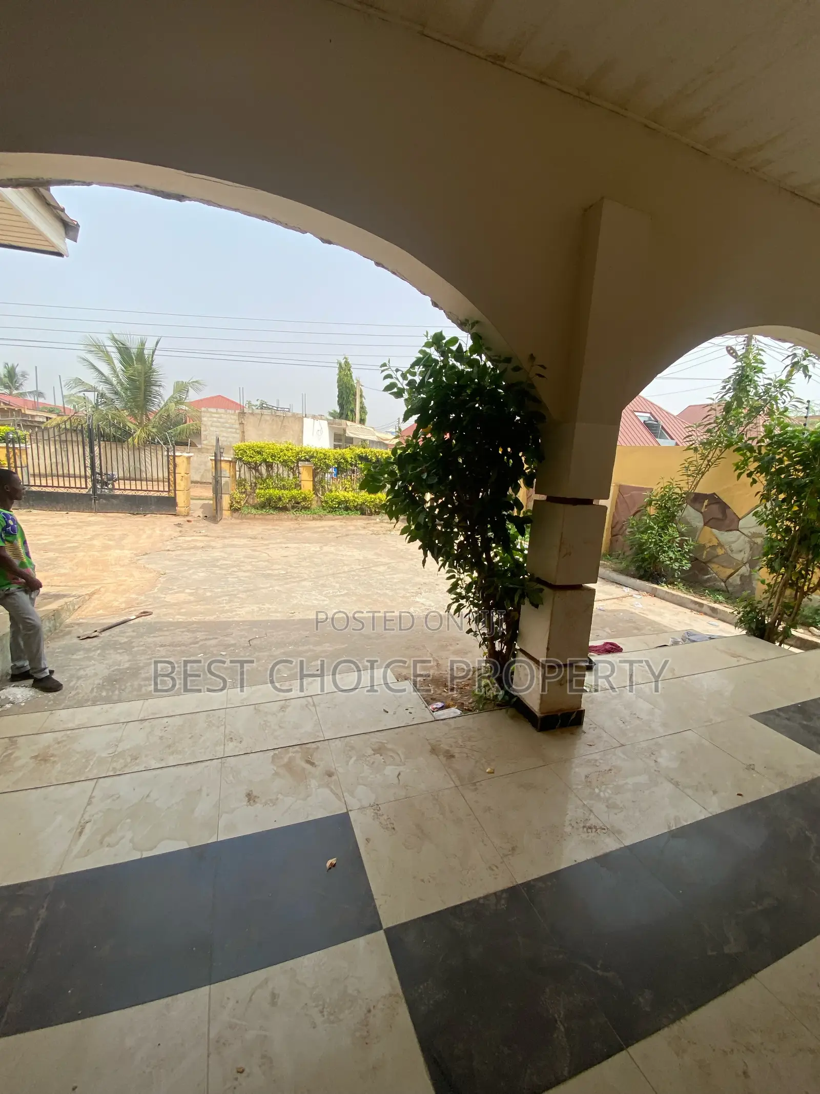 3bdrm Apartment in Ankonam Estate, Owusu Ansah for rent in Owusu Ansah