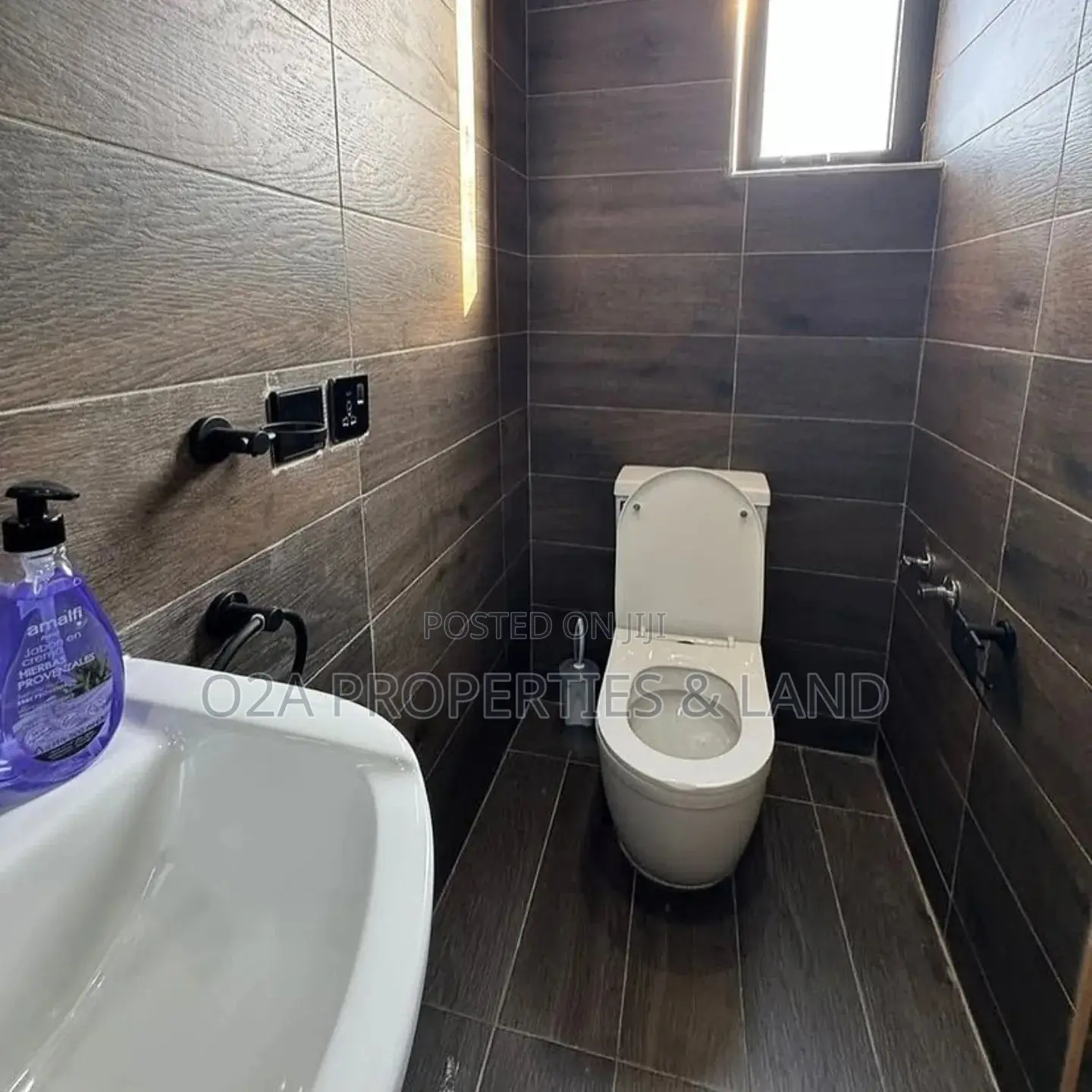 Furnished 4bdrm House in East Legon Hills, Police Station for sale in Police Station