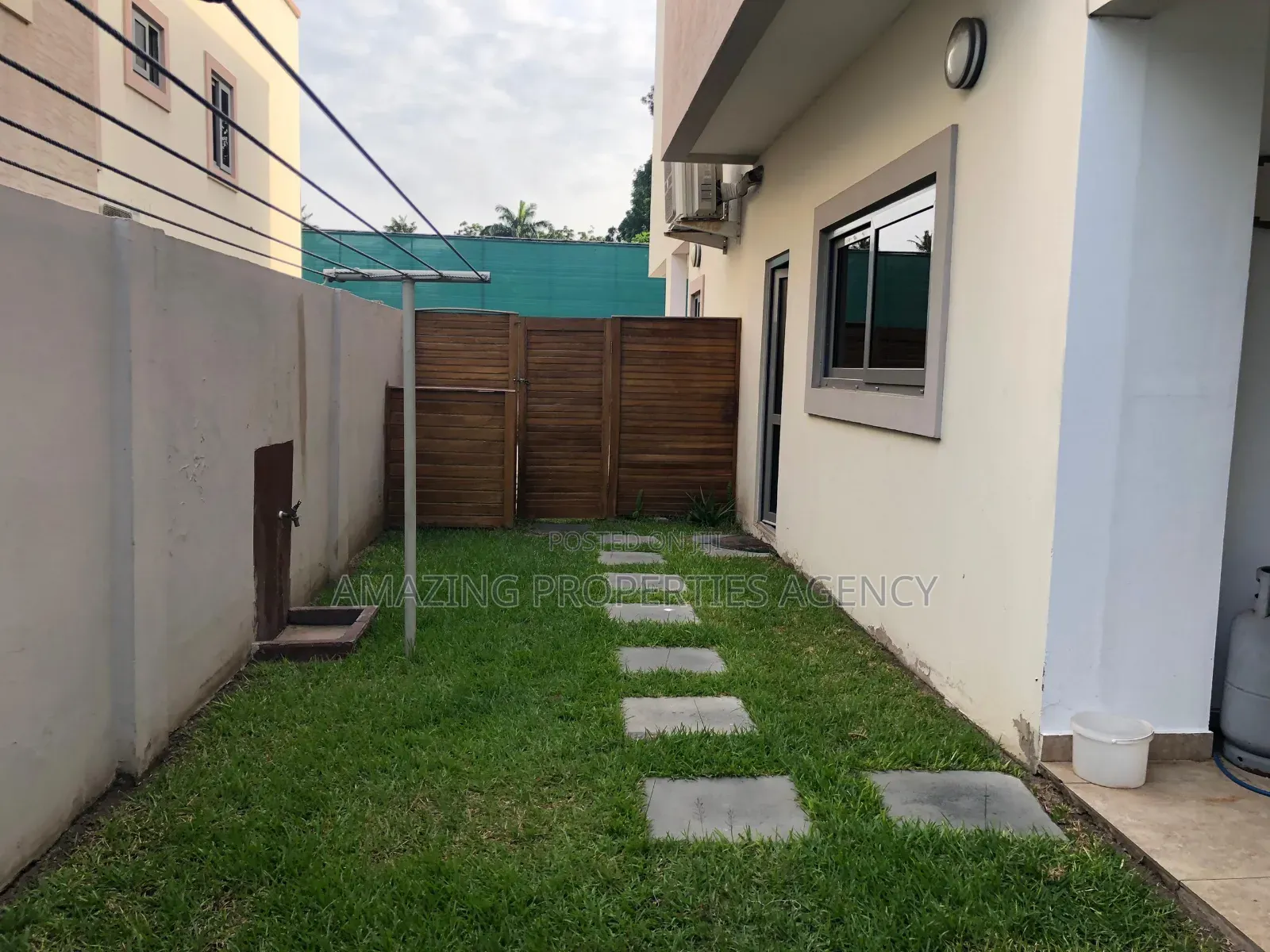 3bdrm Townhouse / Terrace in Cantonments for rent in Cantonments