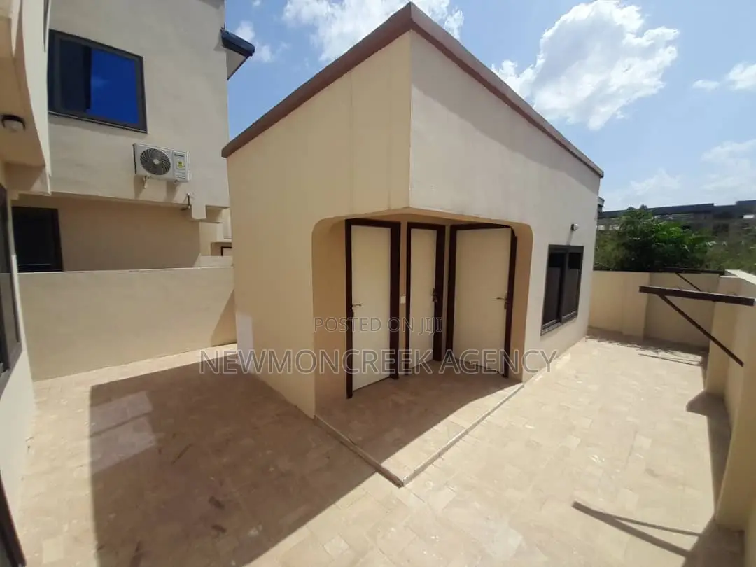 3bdrm Duplex in Gated Estate, Oyarifa for rent in Oyarifa