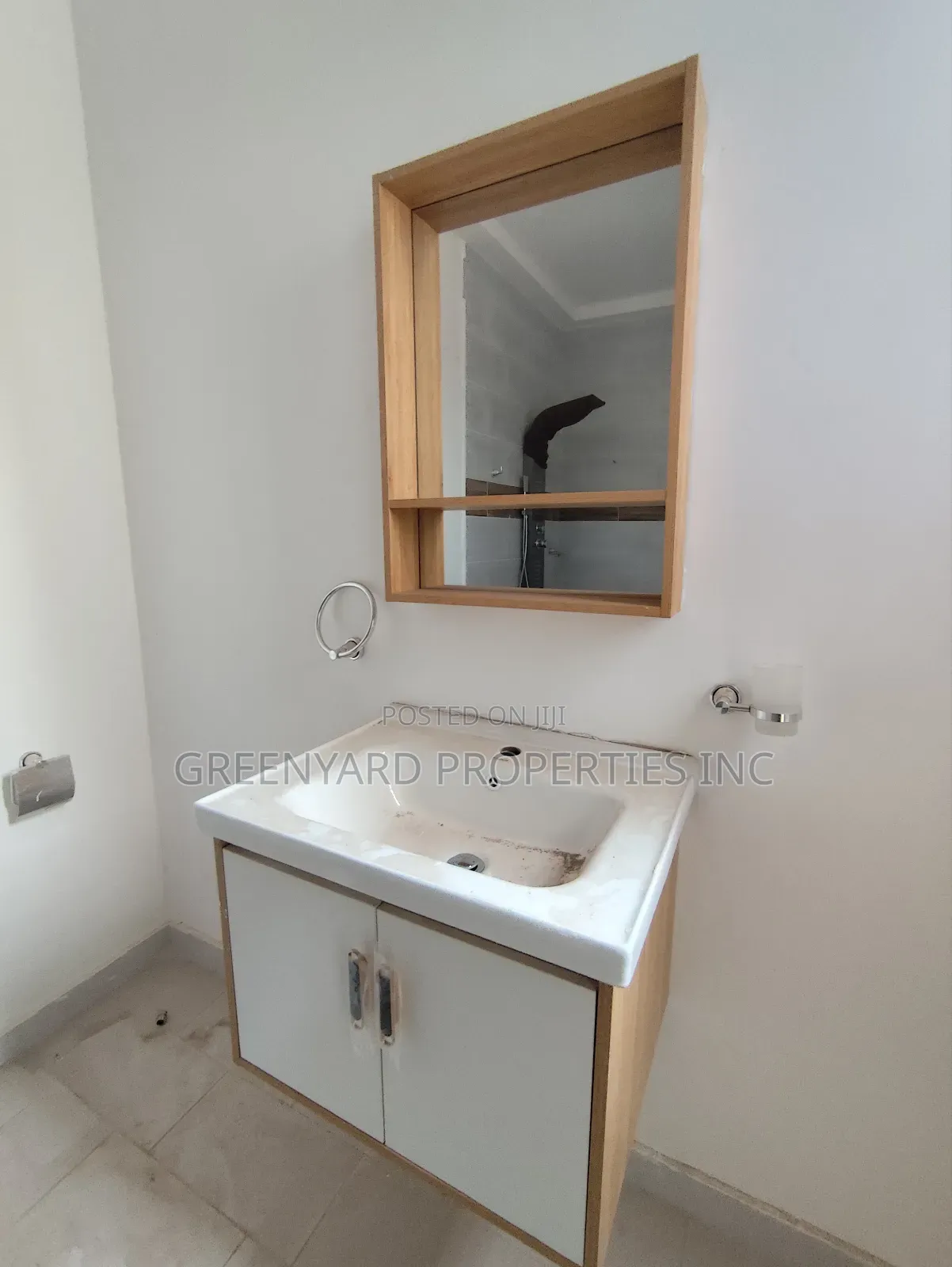 4bdrm House in Ogbojo, East Legon for sale in East Legon