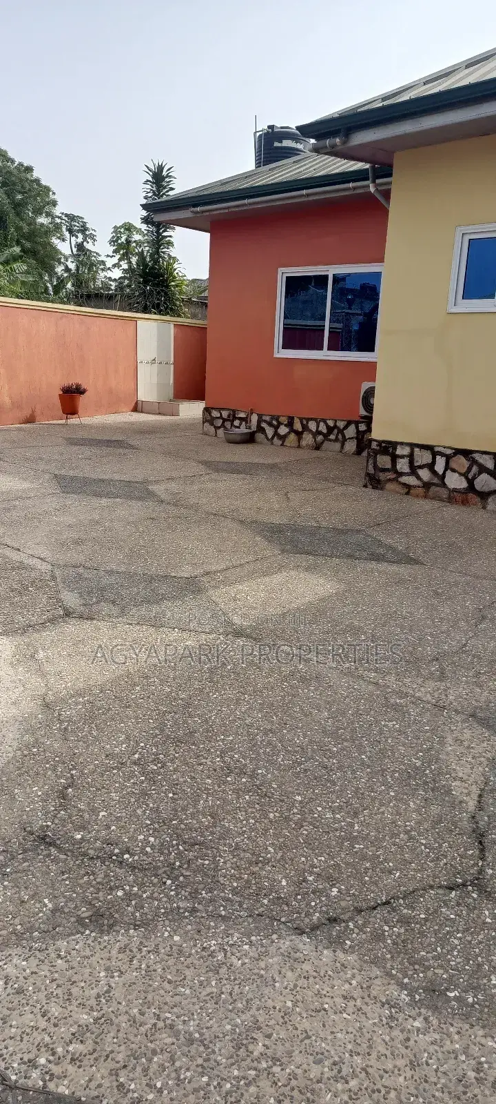 Furnished 4bdrm House in Amasaman China Mall for sale in Amasaman