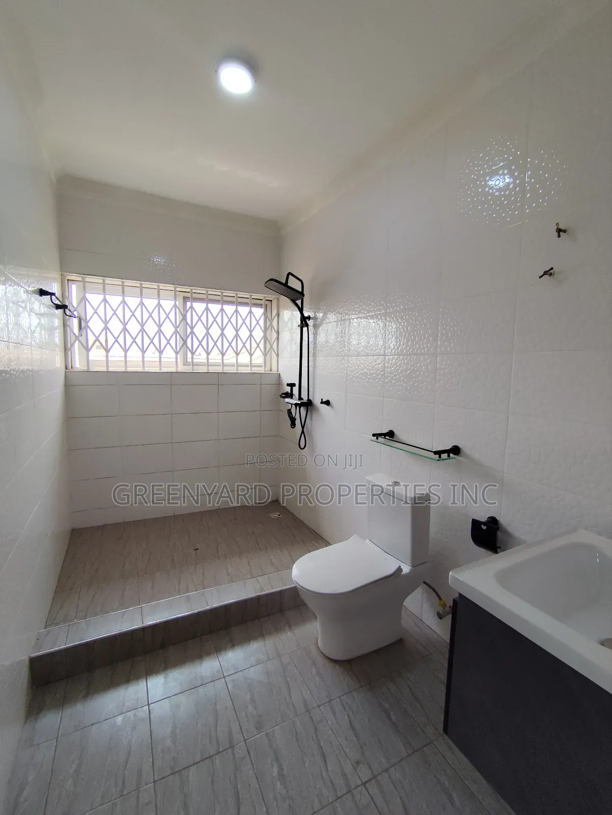 4bdrm House in C5, Lake Side Estate for rent in Lake Side Estate