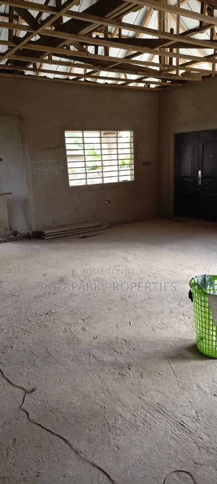 5bdrm House in Amasaman Achiaman for sale in Amasaman