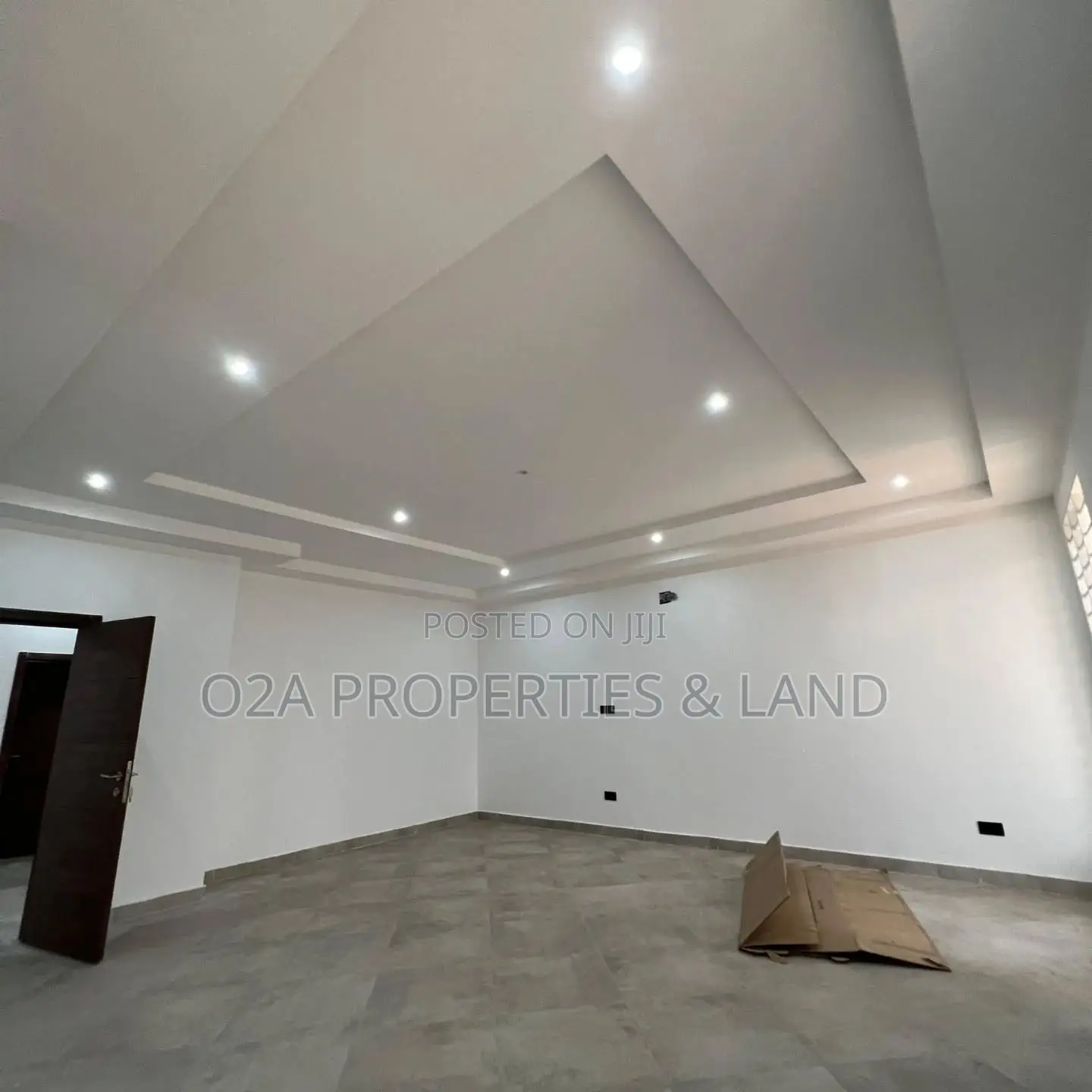 4bdrm House in East Legon, American House for sale in American House