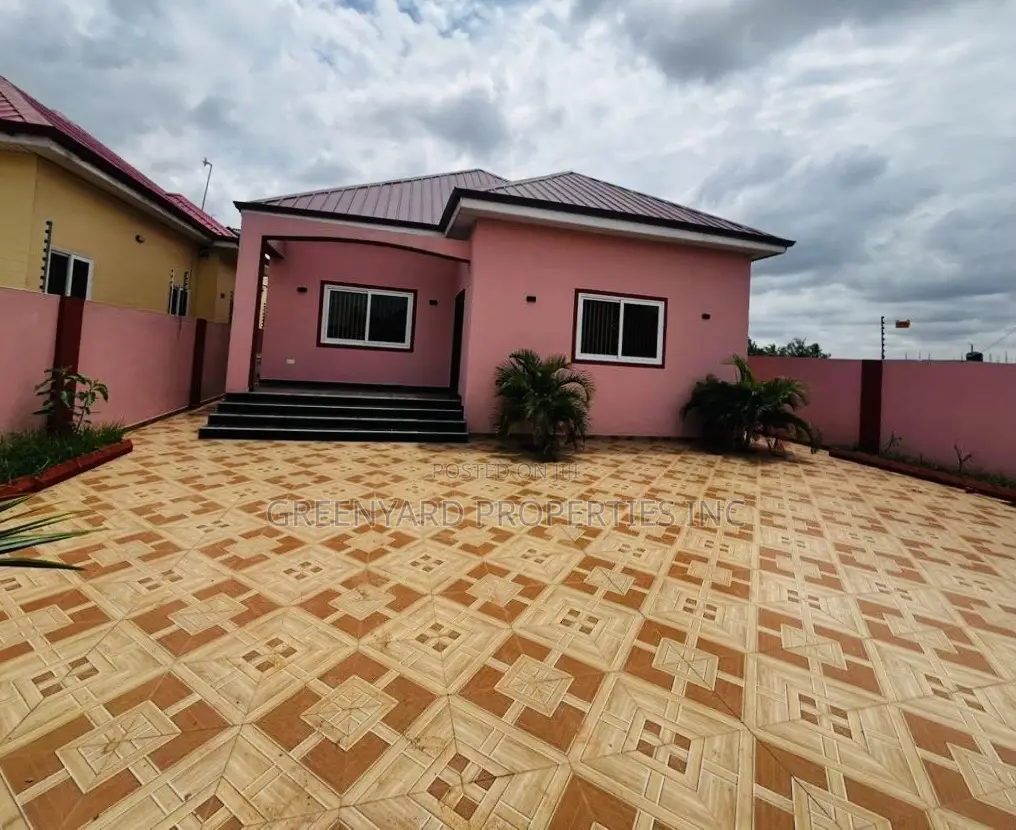 3bdrm House in Oyarifa for sale in Oyarifa