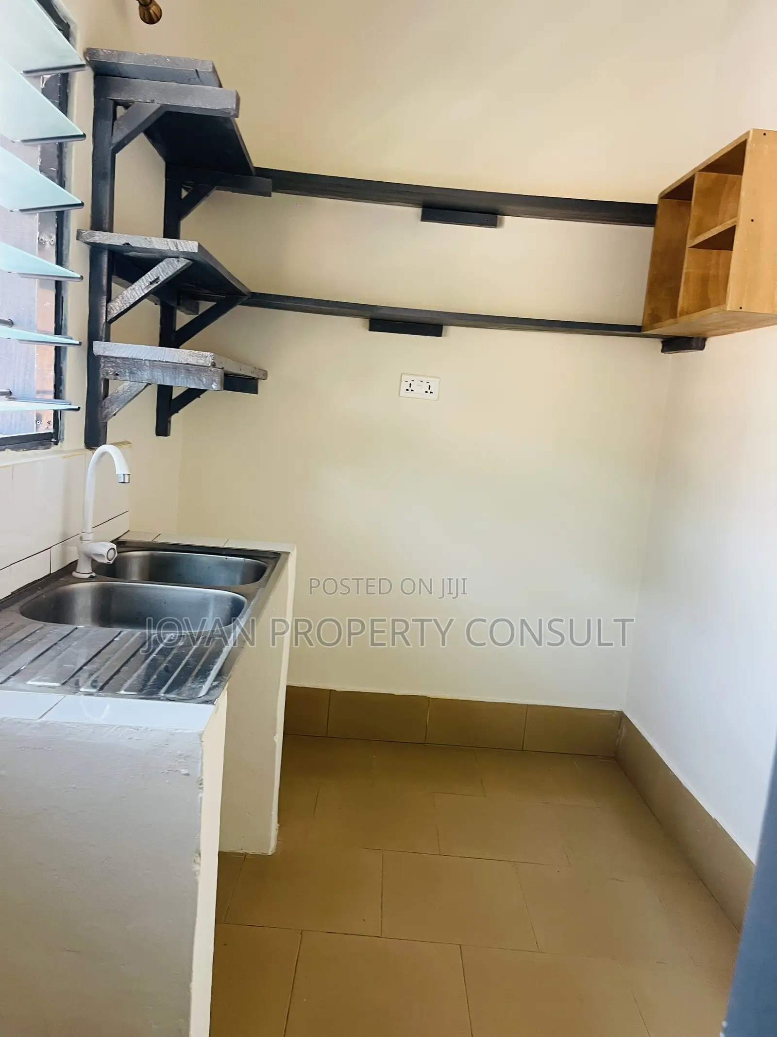 1bdrm Room & Parlour in Amasaman Cocoboard for rent in Amasaman