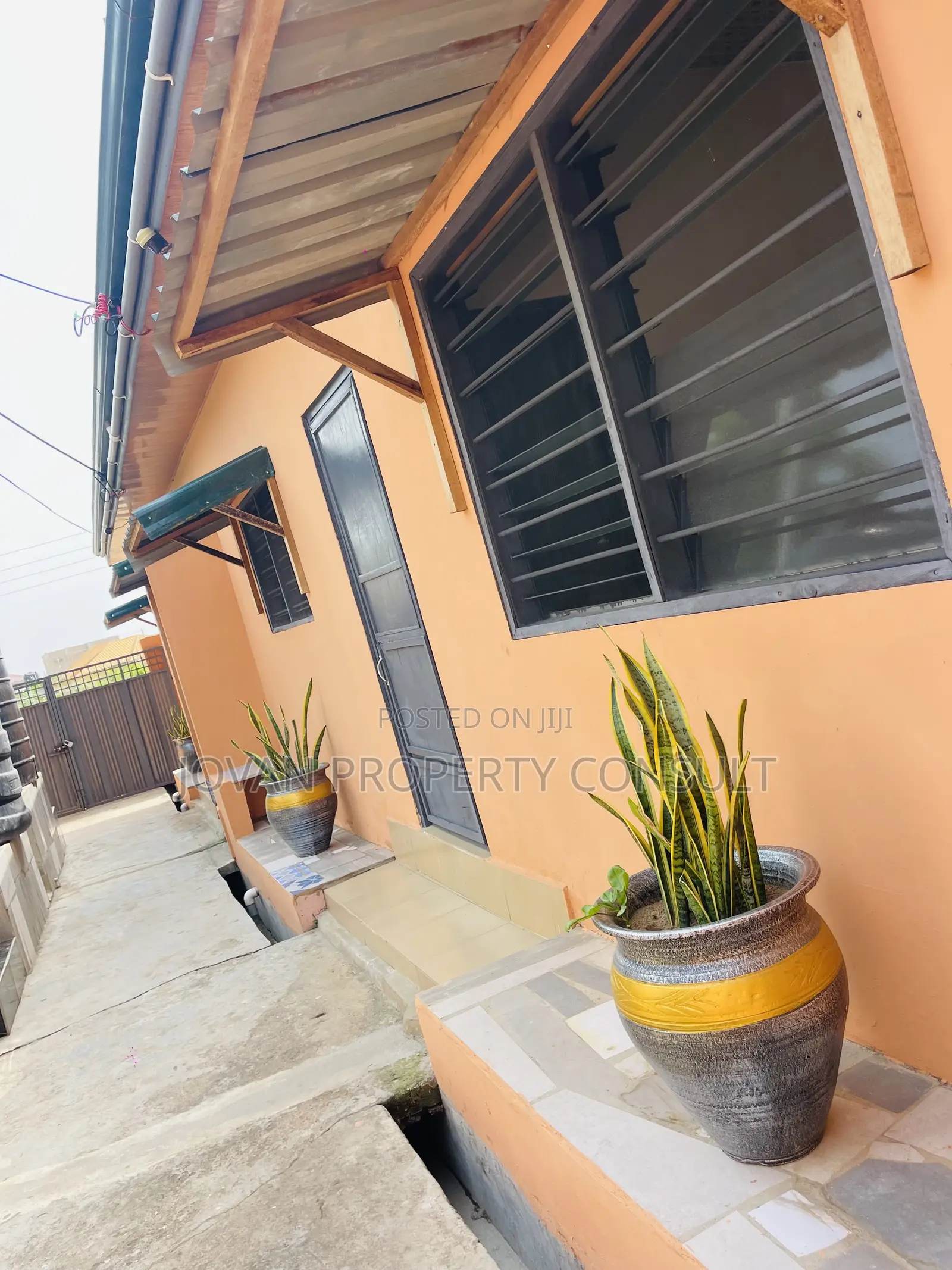 1bdrm Room & Parlour in Amasaman Cocoboard for rent in Amasaman