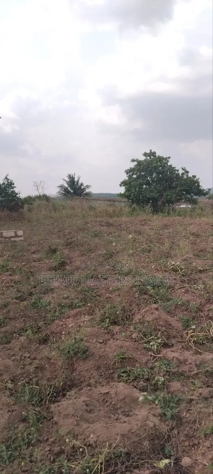 Zongo Lans for Sale in Gomoa East