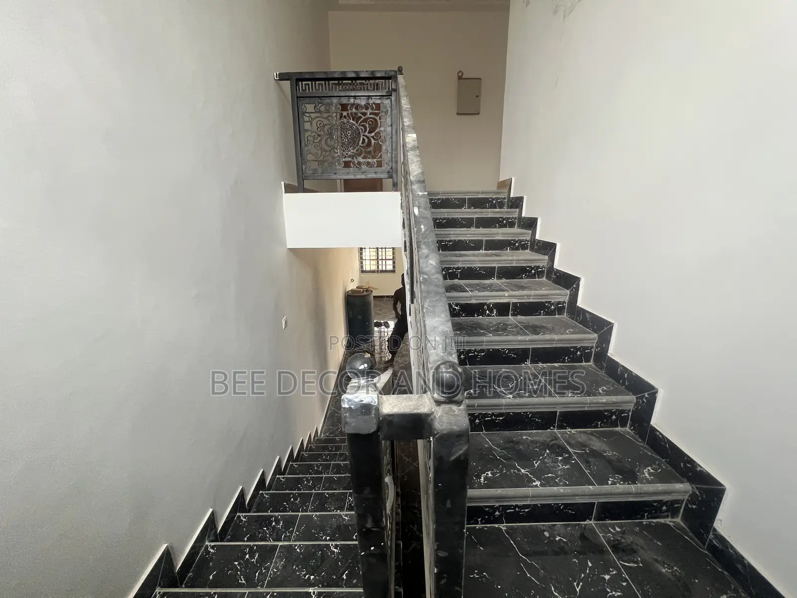 3bdrm House in Bee Decor & Homes, Old Ashomang for rent in Old Ashomang