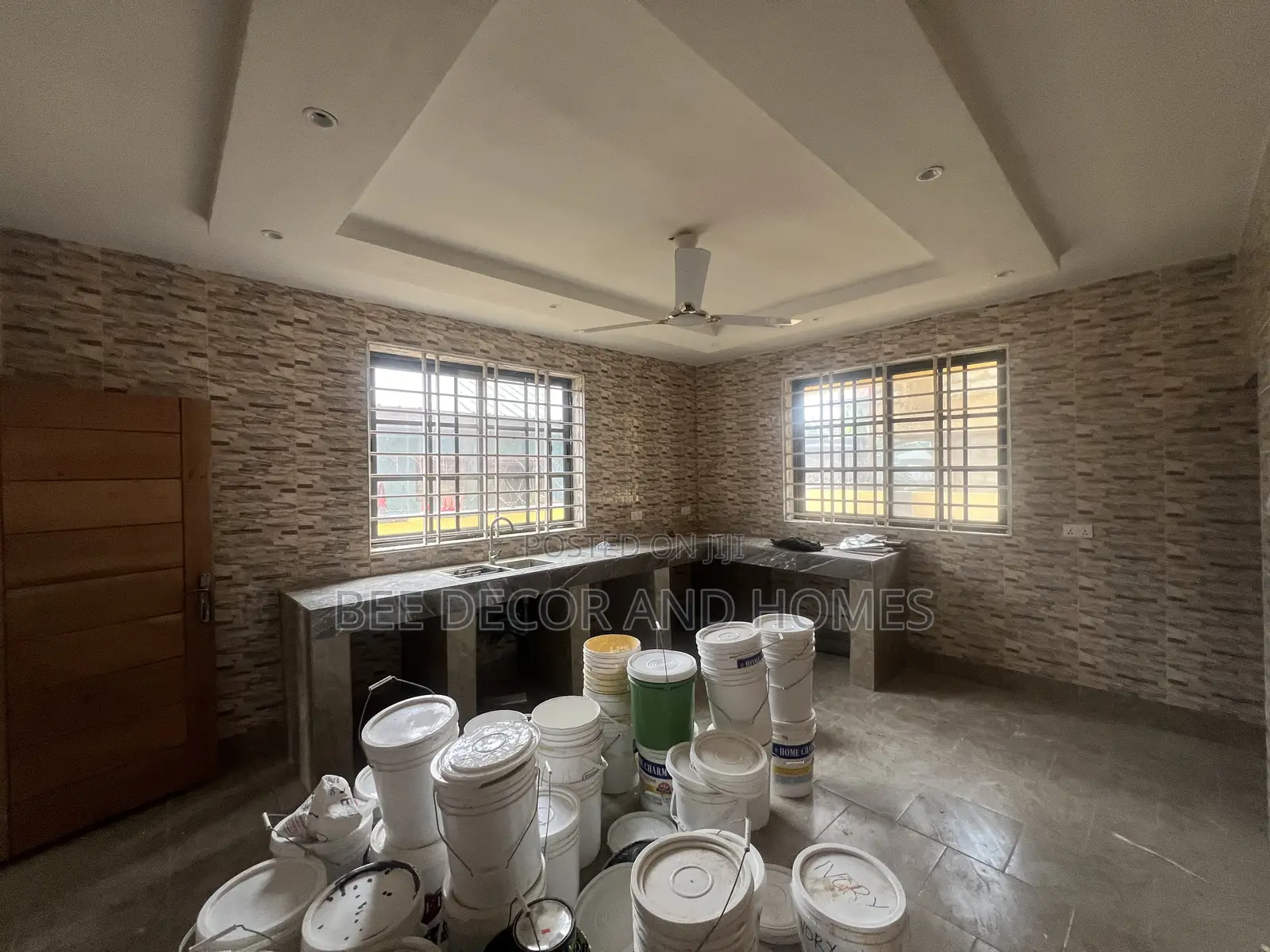 3bdrm House in Bee Decor & Homes, Old Ashomang for rent in Old Ashomang