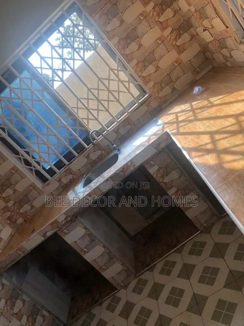 1bdrm Room & Parlour in Bee Decor & Homes, Adenta for rent in Adenta