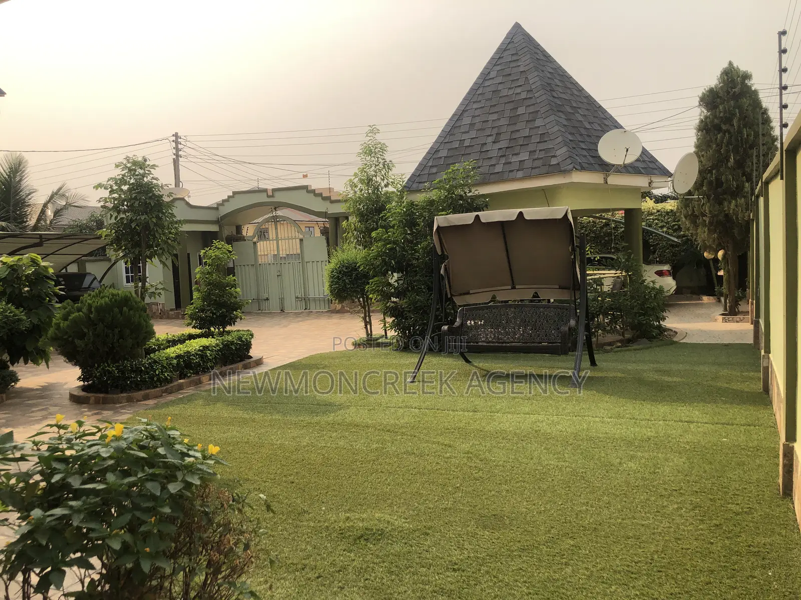 5bdrm Duplex in Oyarifa Estate, Accra Metropolitan for sale in Accra Metropolitan