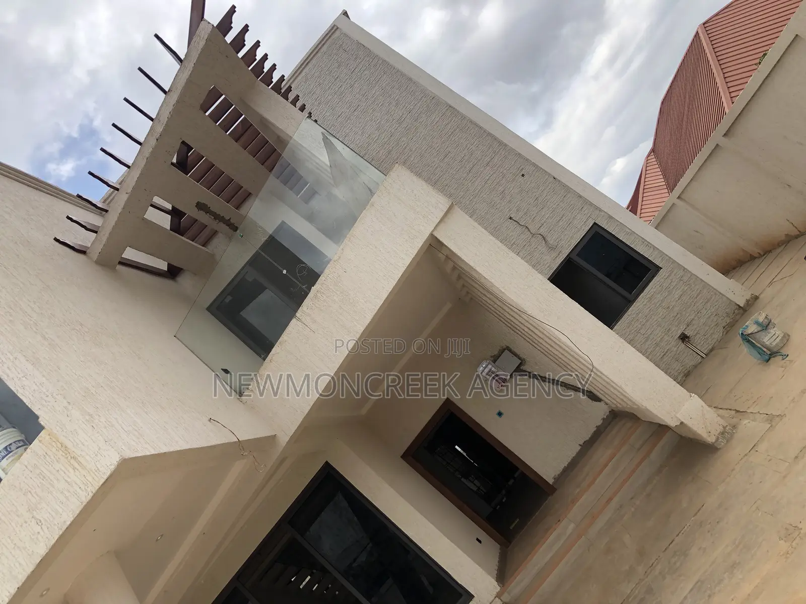 5bdrm Duplex in East Legon Hills, Accra Metropolitan for sale in Accra Metropolitan