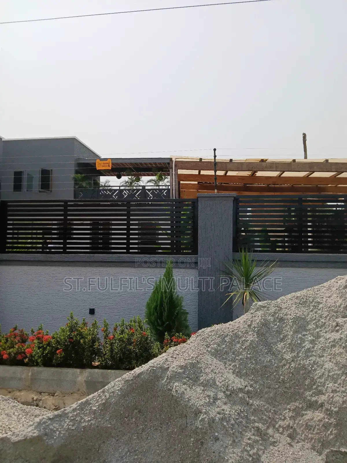 Furnished 6bdrm House in Abokobi, Adenta for sale in Adenta
