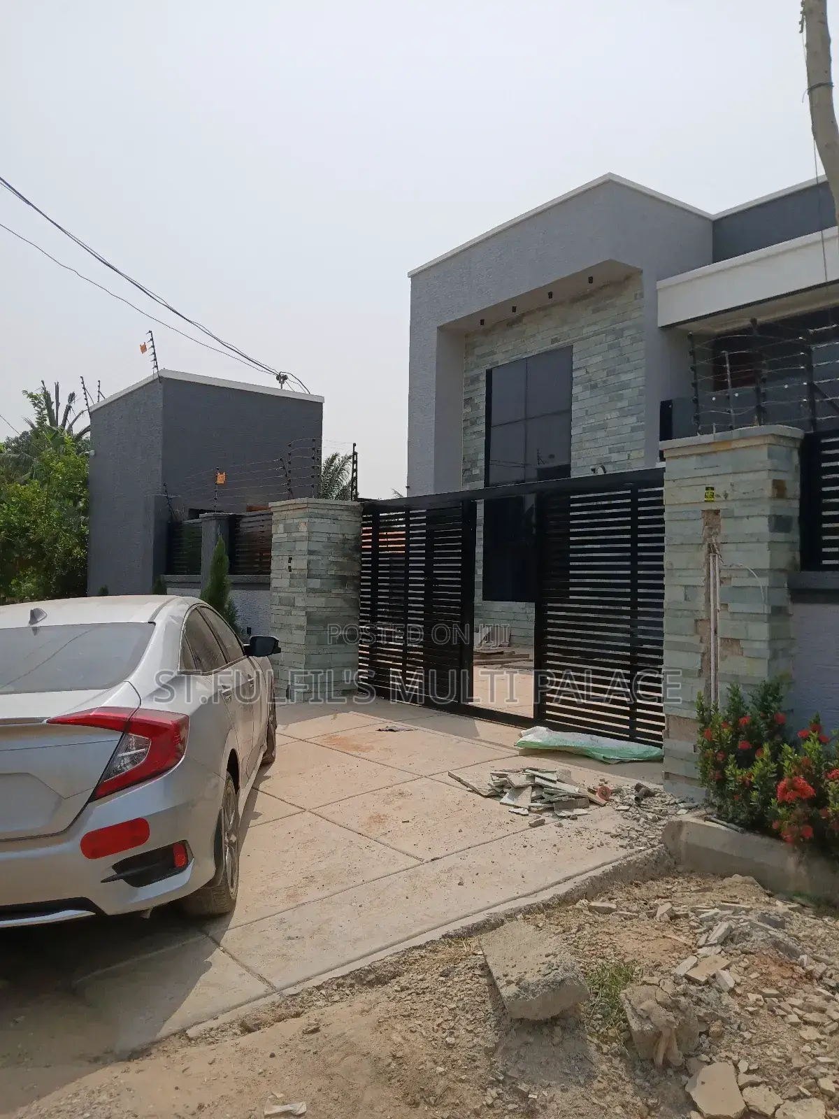 Furnished 6bdrm House in Abokobi, Adenta for sale in Adenta