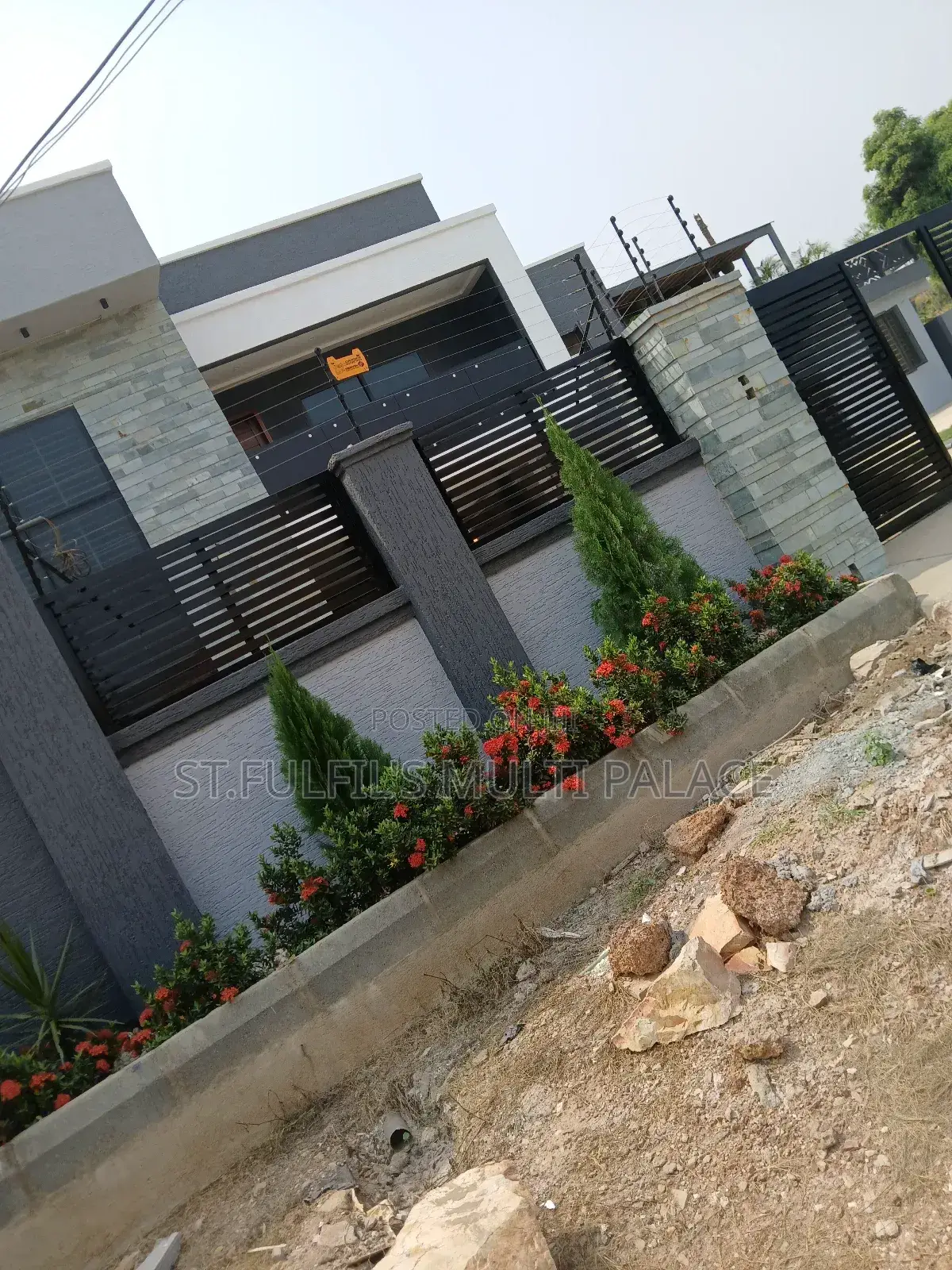 Furnished 6bdrm House in Abokobi, Adenta for sale in Adenta
