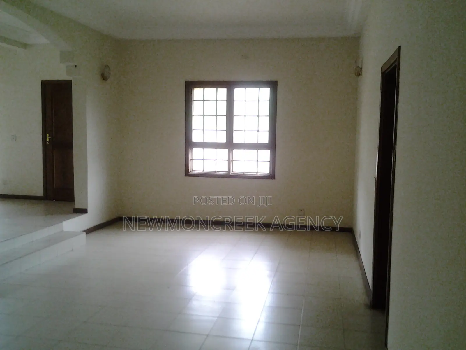 4bdrm Duplex in Gated Estate, Accra Metropolitan for rent in Accra Metropolitan