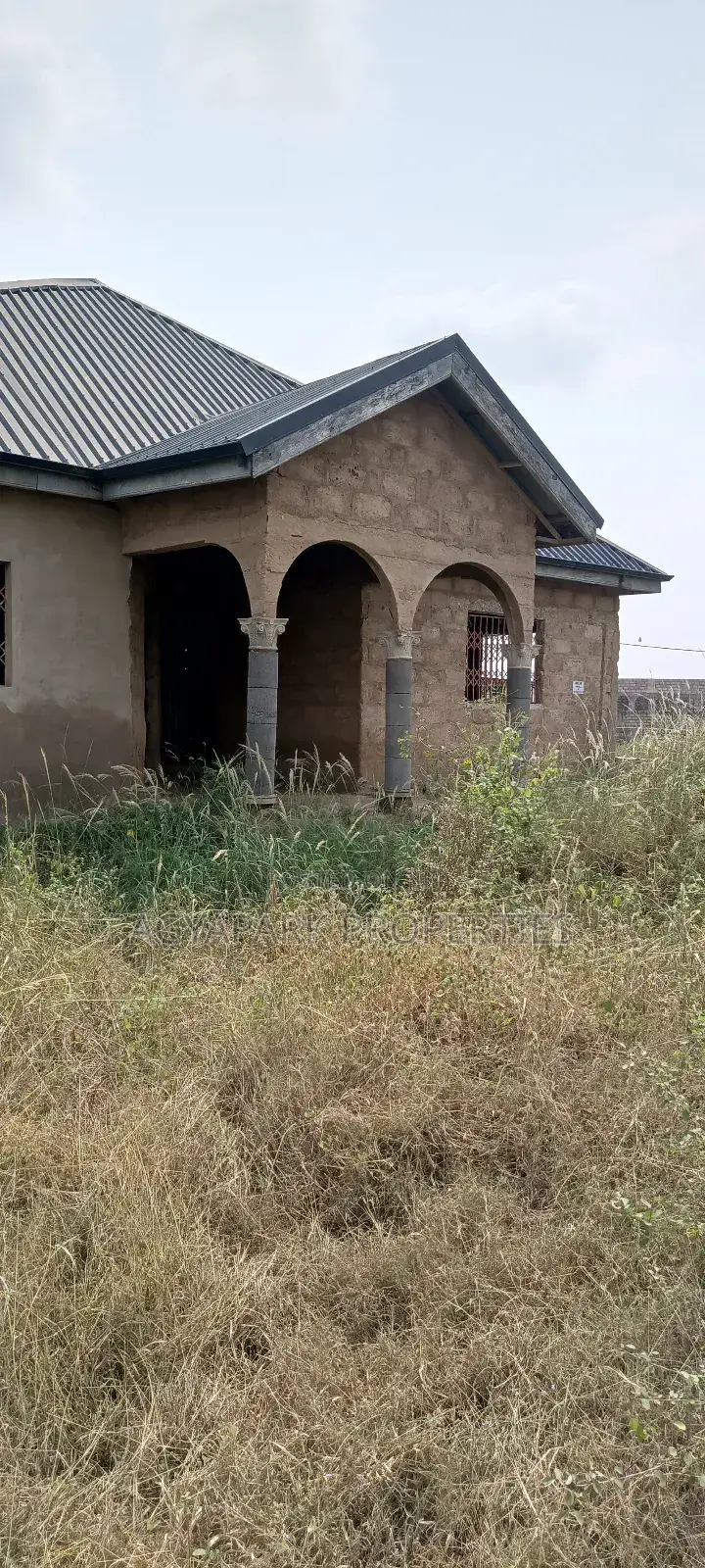 3bdrm House in Amasaman Opah for sale in Amasaman