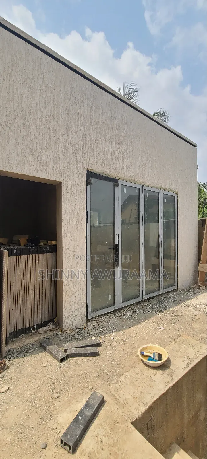 11bdrm Apartment in East Legon for sale in East Legon