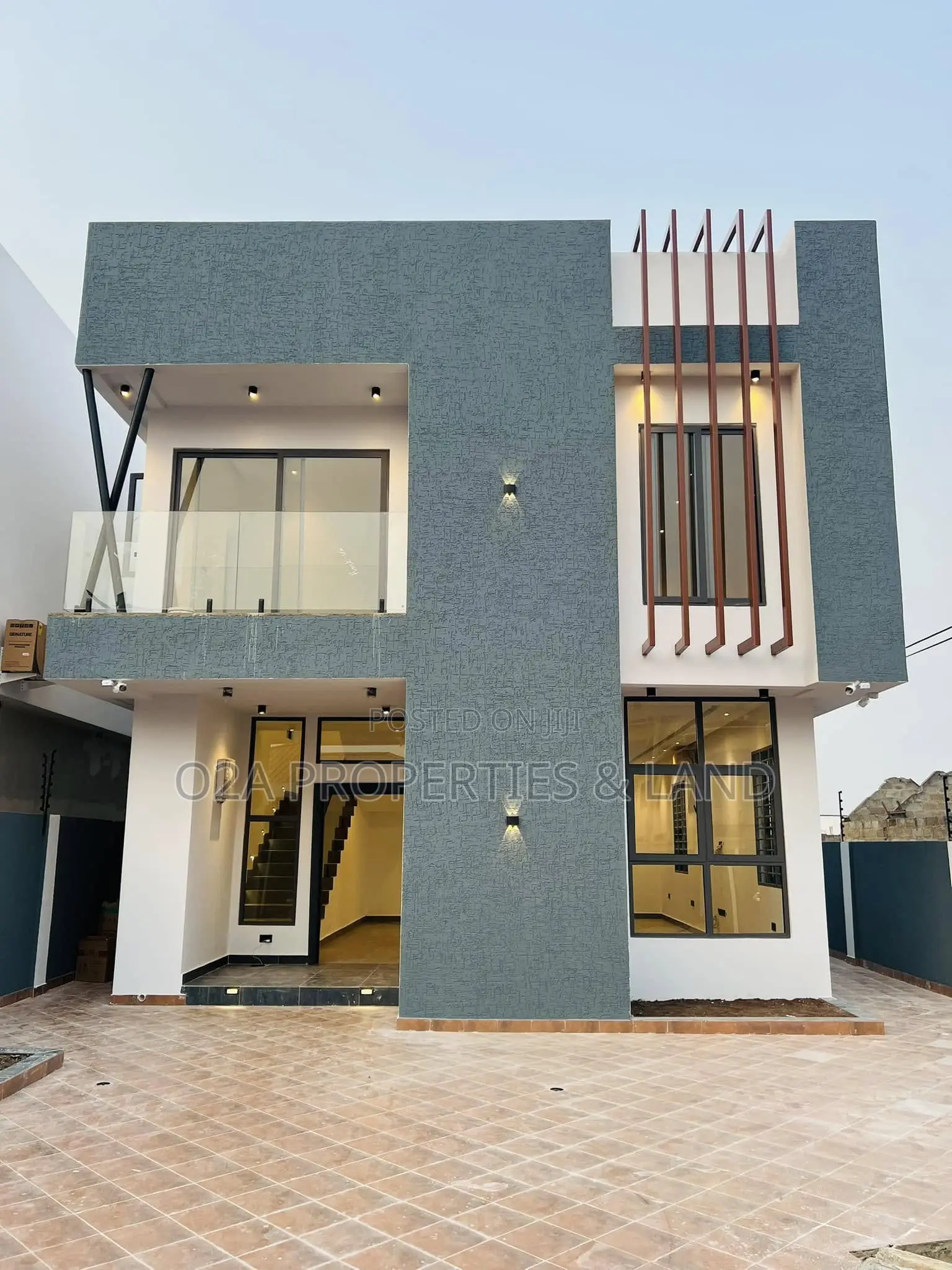3bdrm House in Adenta Oyarifa, Ghana Flag for sale in Ghana Flag