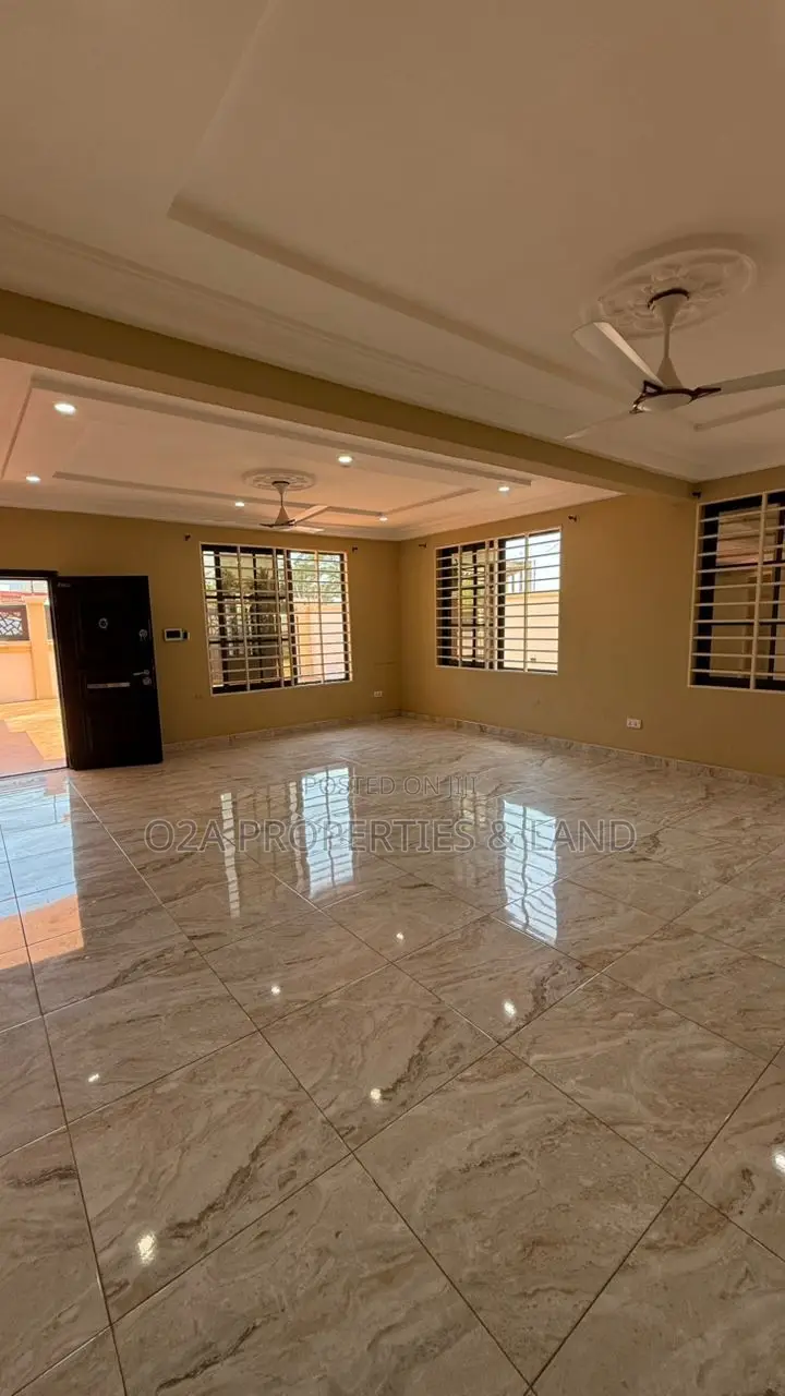 3bdrm Apartment in Spintex Baatsona for rent in Baatsona Total