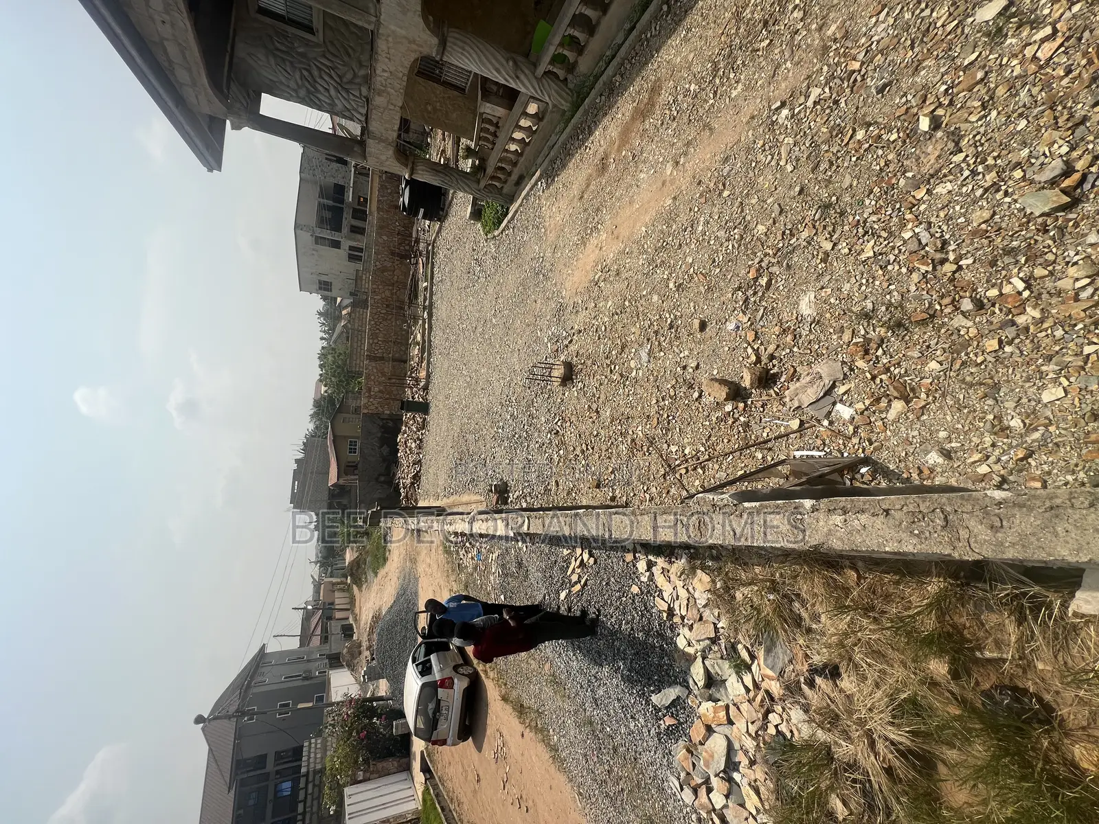 4bdrm House in Bee Decor & Homes, Old Ashomang for sale in Old Ashomang
