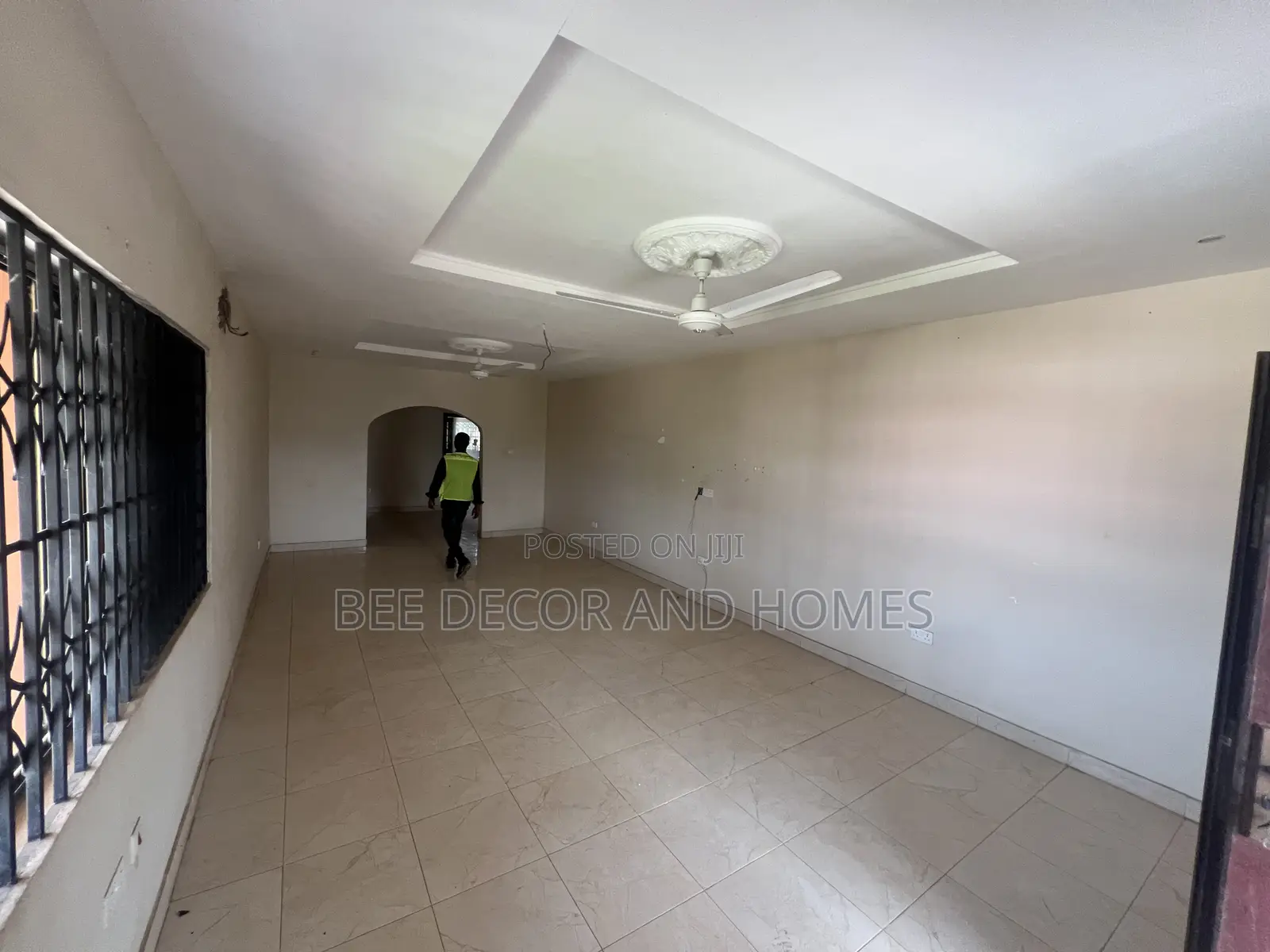 2bdrm Apartment in Bee Decor & Homes, Old Ashomang for rent in Old Ashomang