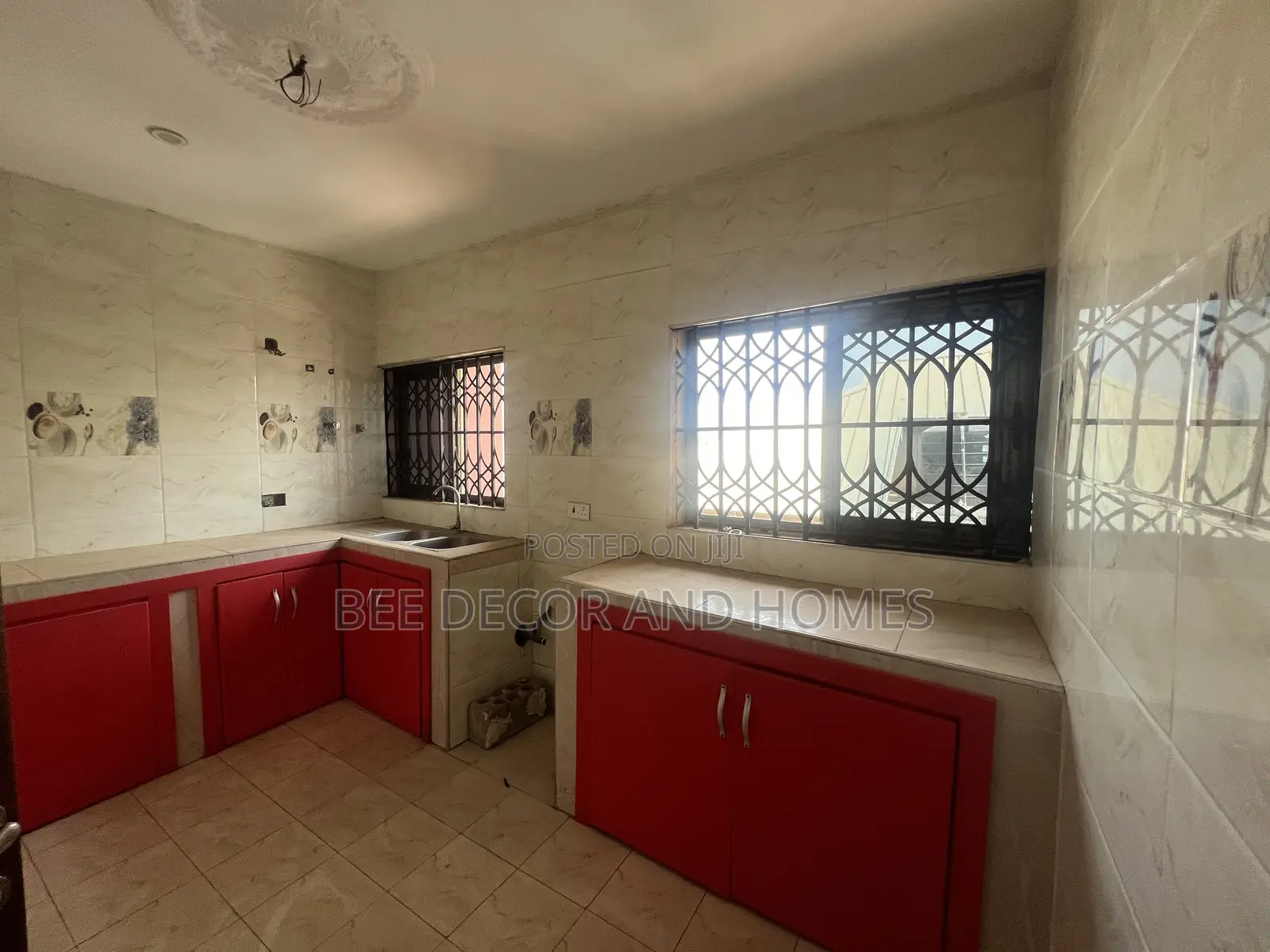 2bdrm Apartment in Bee Decor & Homes, Old Ashomang for rent in Old Ashomang
