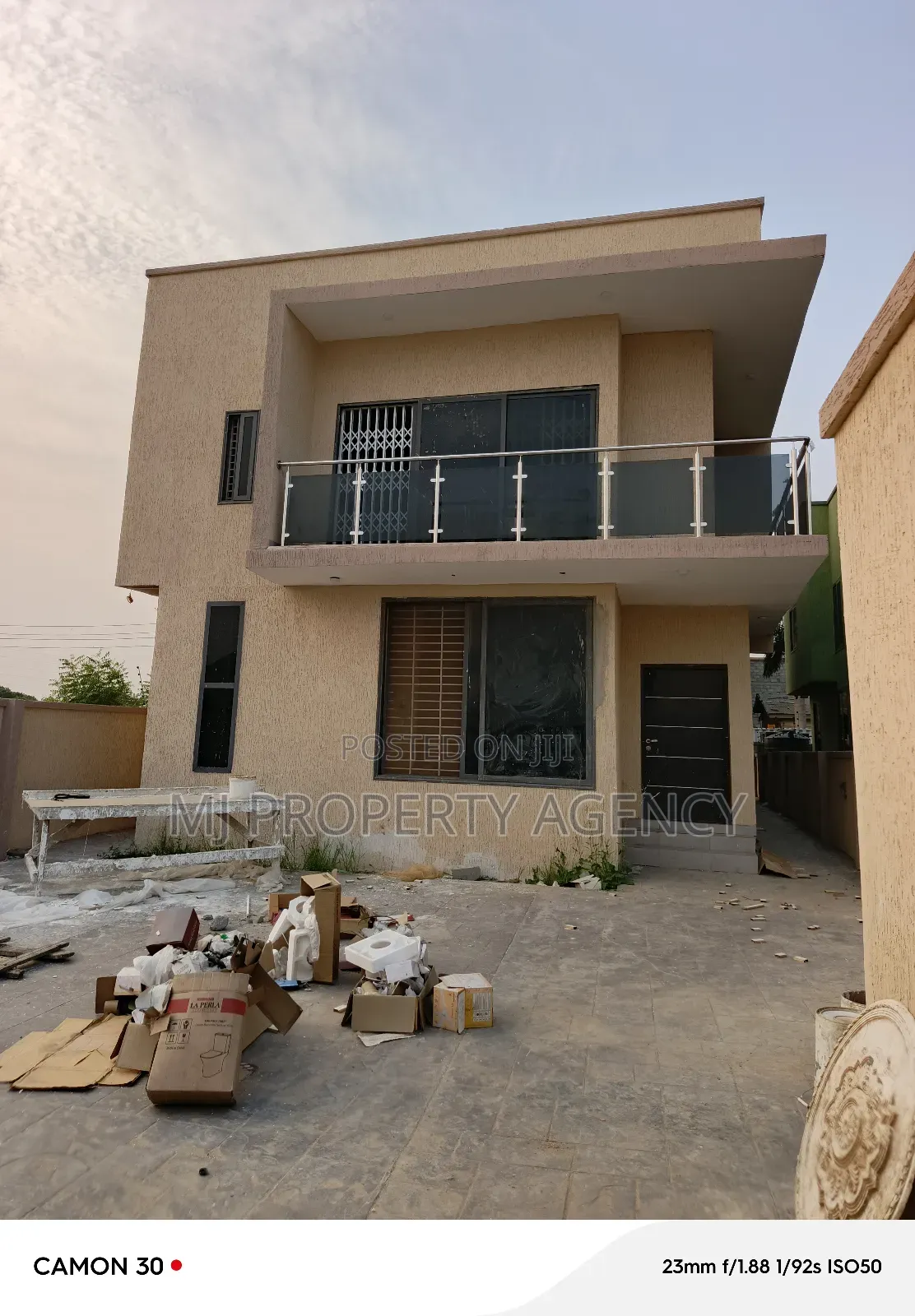 6bdrm Duplex in Hfc Estate, Tema Metropolitan for rent in Tema Metropolitan