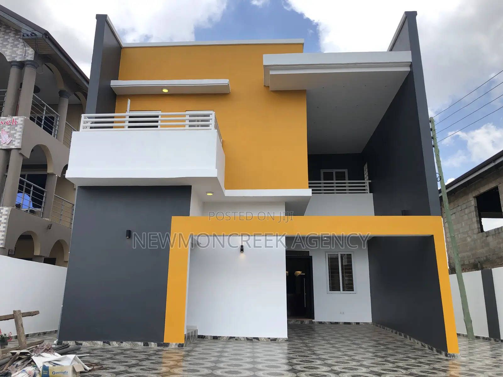4bdrm Duplex in Adenta,Malejor, Accra Metropolitan for sale in Accra Metropolitan