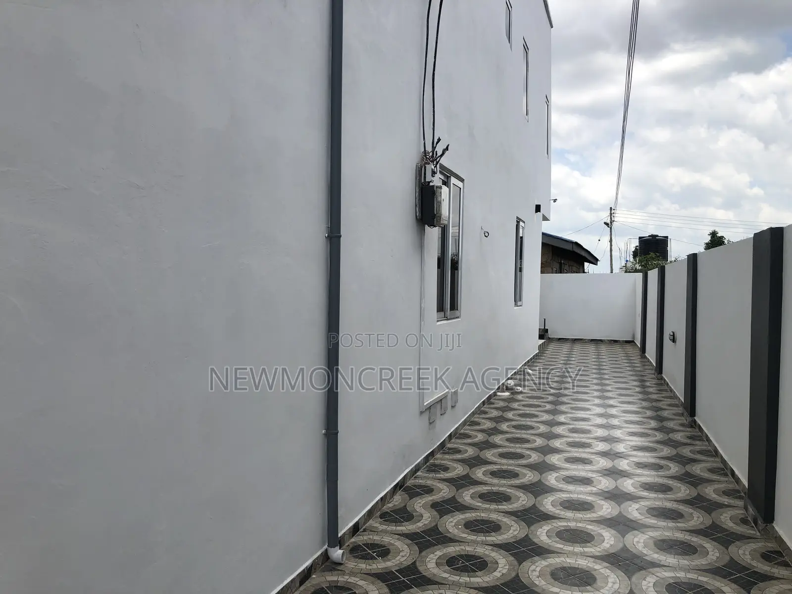 4bdrm Duplex in Adenta,Malejor, Accra Metropolitan for sale in Accra Metropolitan