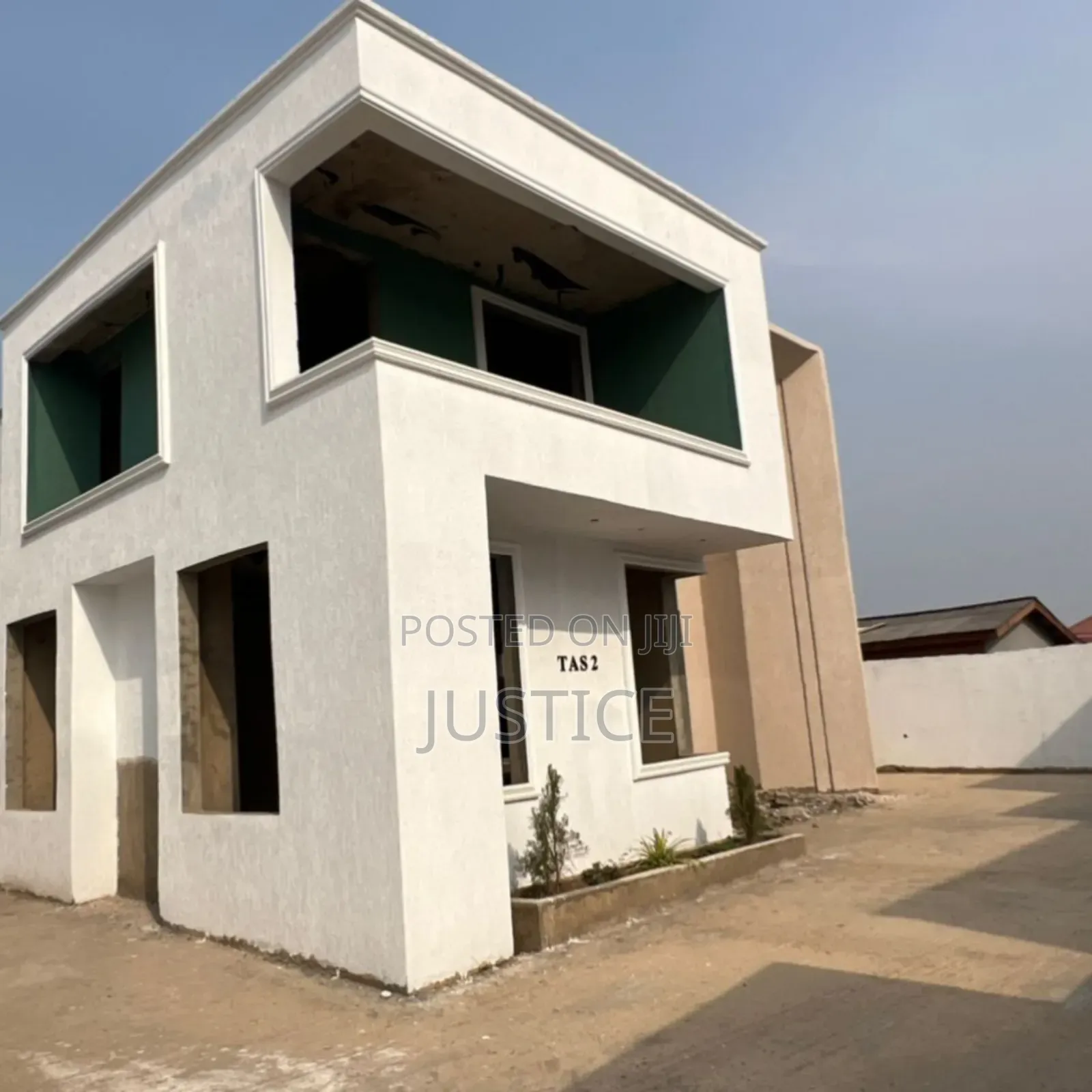 4bdrm Duplex in Ablekuma, Manhean for sale in Manhean