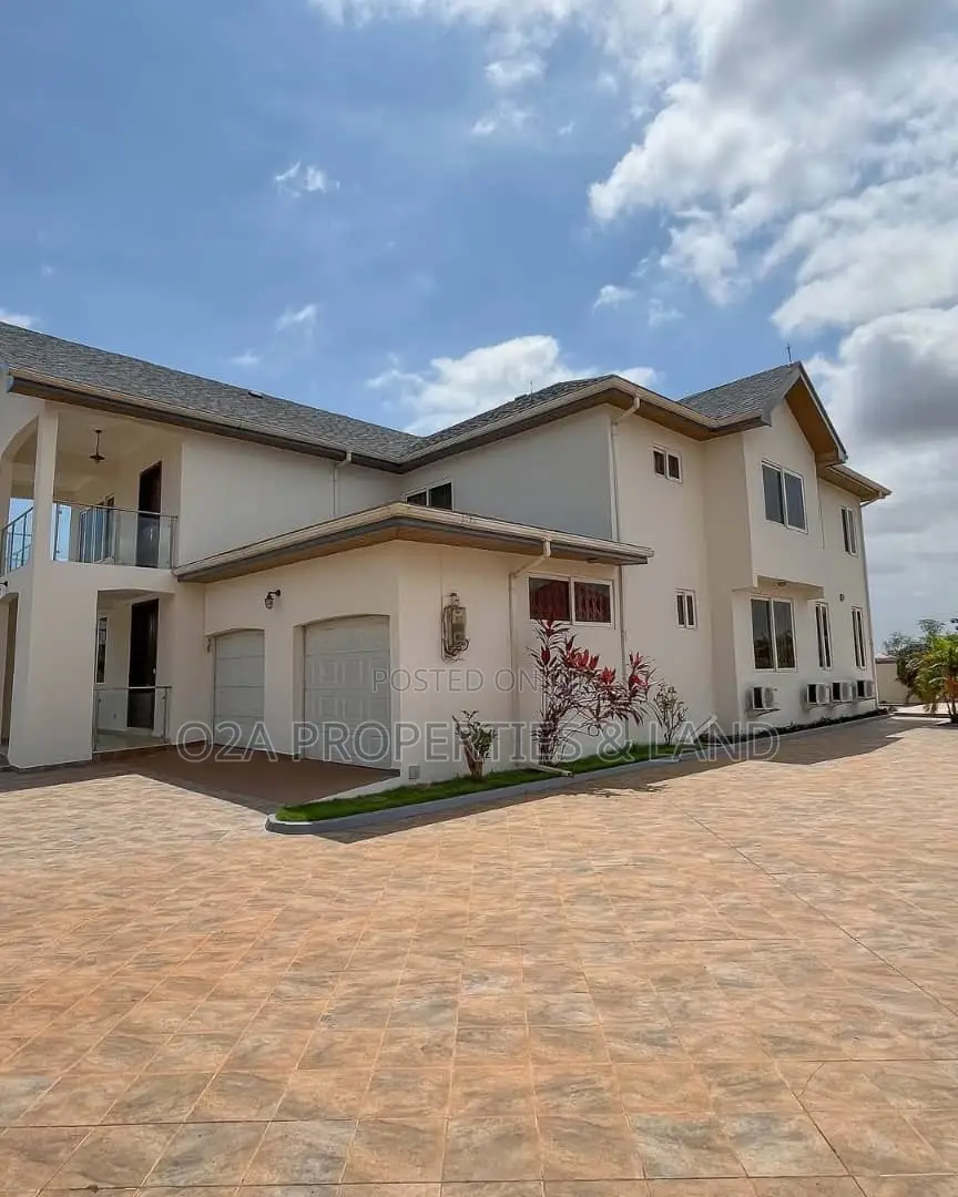 Furnished 5bdrm House in Community 25, Tema, Sakumono for sale in Sakumono