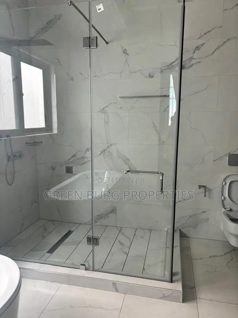 5bdrm House in East Legon for rent in East Legon