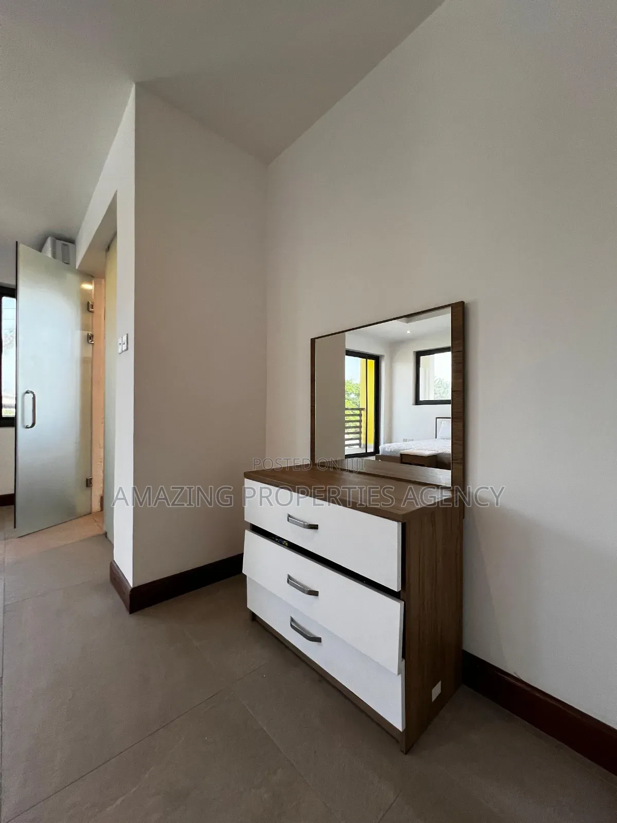 4bdrm Townhouse/Terrace in Abelemkpe for sale in Abelemkpe