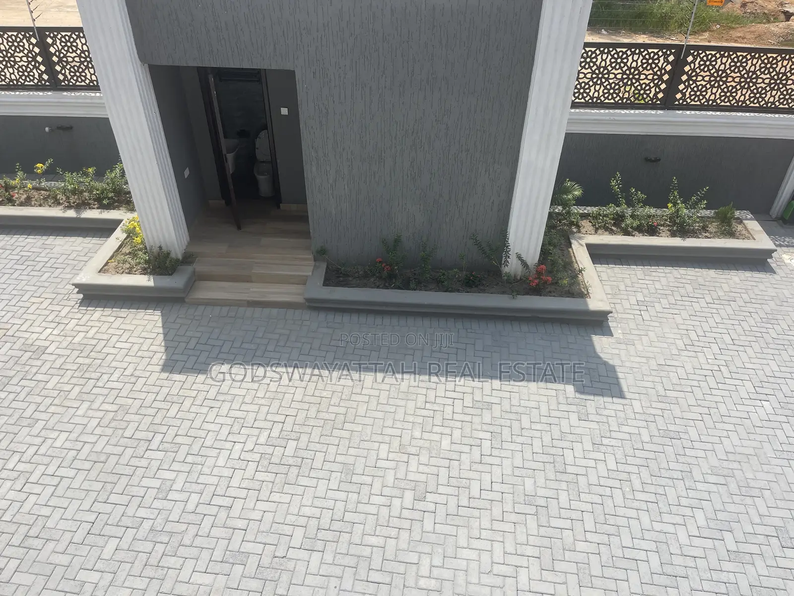 2bdrm Apartment in East London, Adjiriganor for rent in Adjiriganor