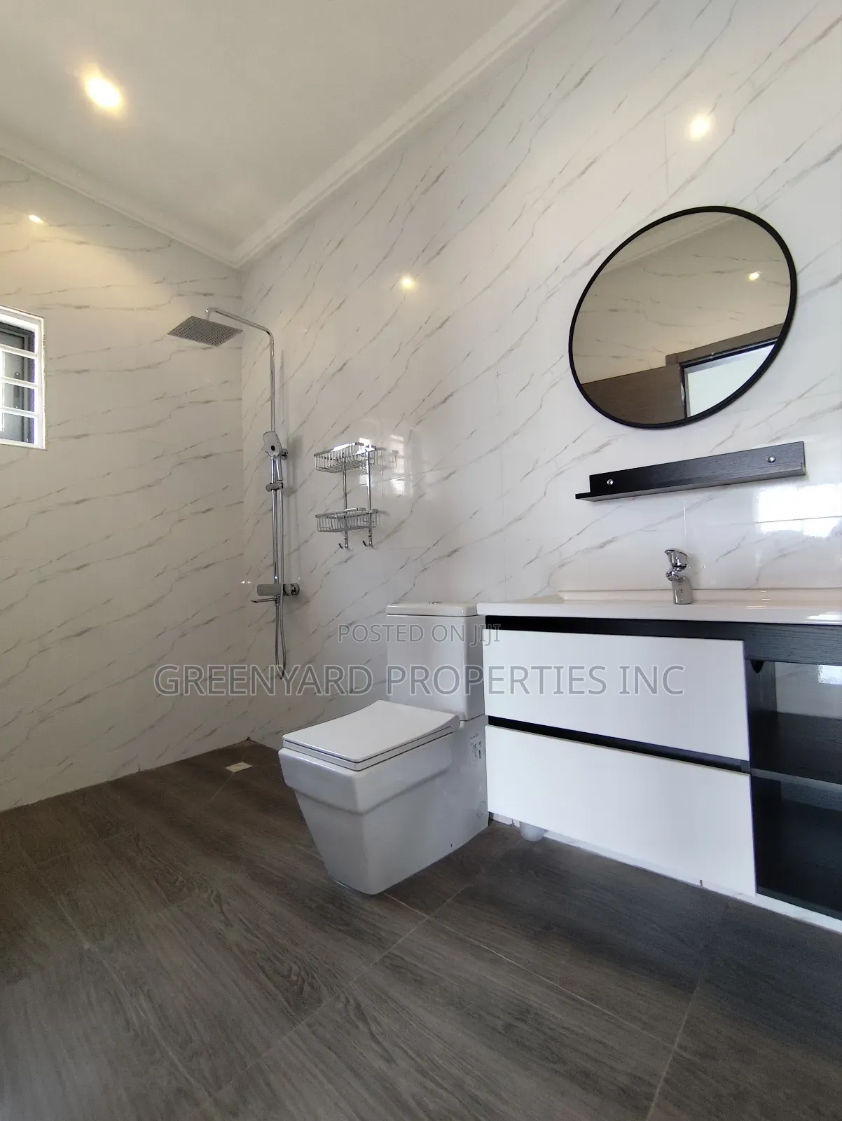 4bdrm Duplex in Ogbojo, East Legon for sale in East Legon