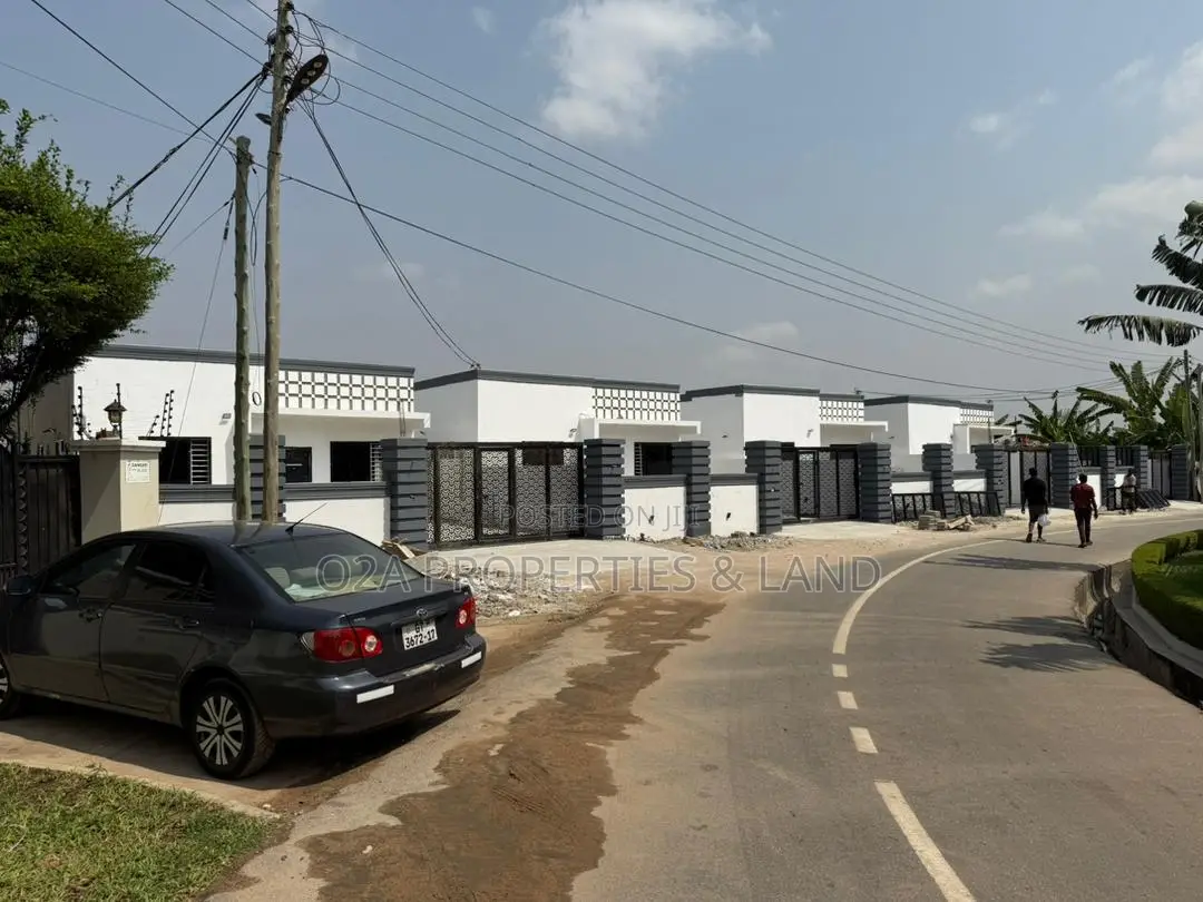 3bdrm House in Spintex, Baatsona Total for sale in Baatsona Total