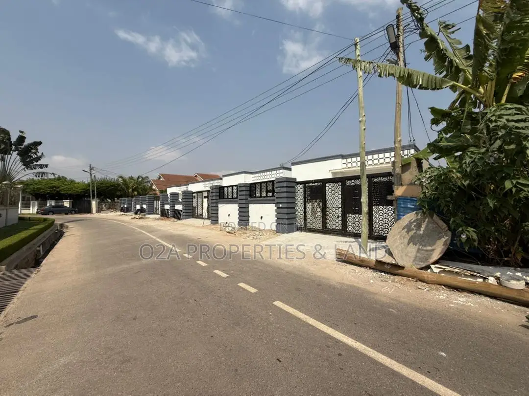3bdrm House in Spintex, Baatsona Total for sale in Baatsona Total