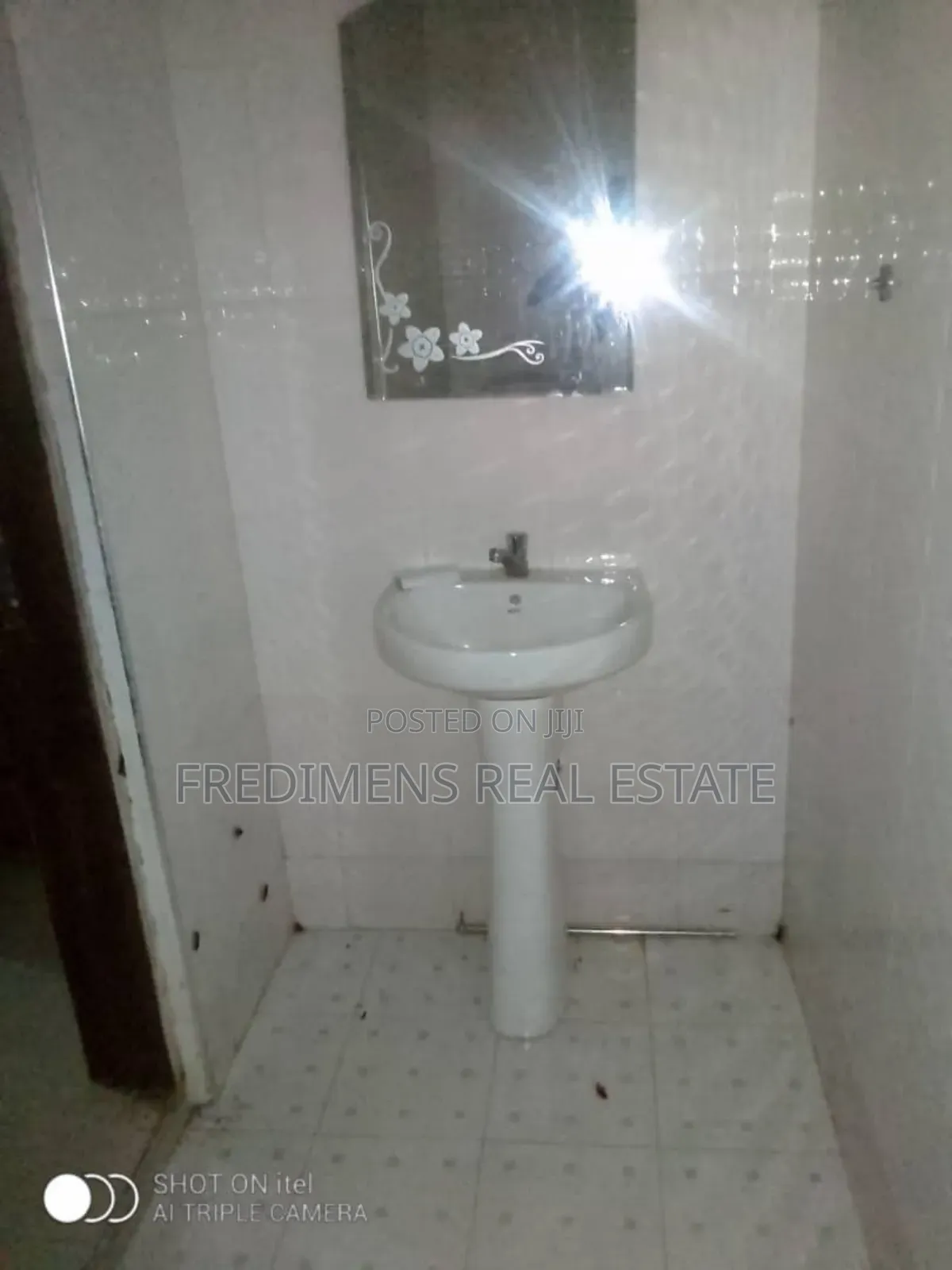 5bdrm House in Fredimens Real, Kumasi Metropolitan for sale in Kumasi Metropolitan