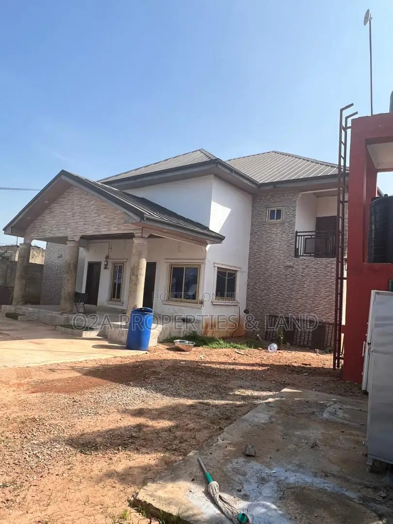 10bdrm House in Agbogba, North Legon for sale in North Legon