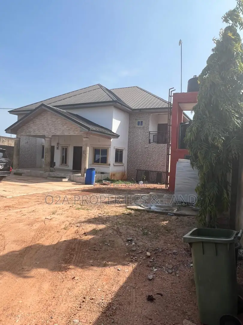10bdrm House in Agbogba, North Legon for sale in North Legon